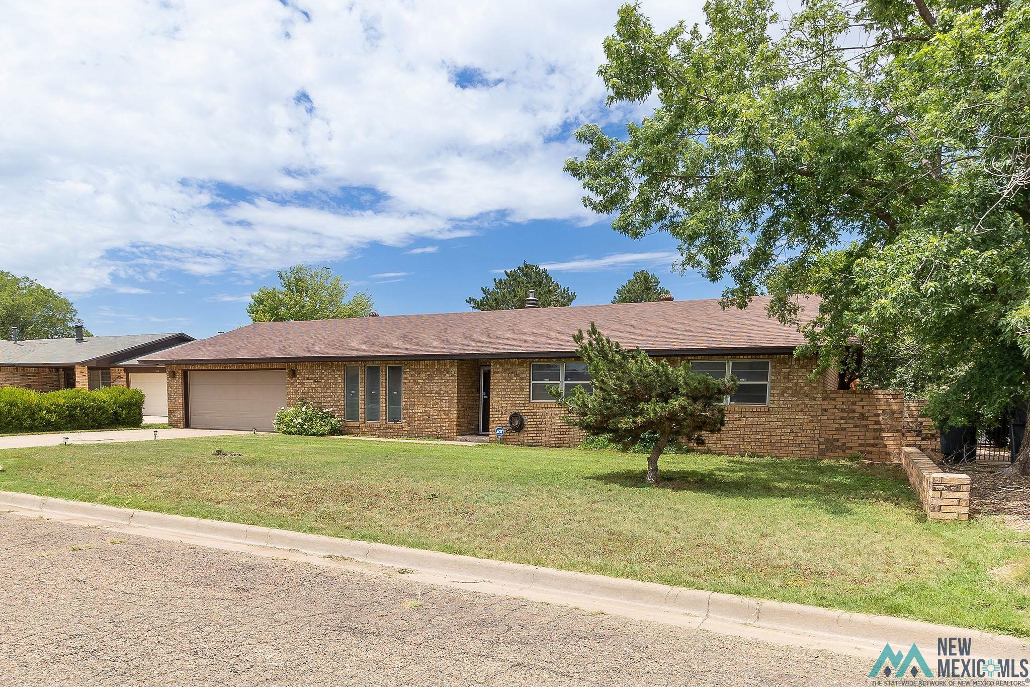 Clovis, New Mexico 88101, United States, 3 Bedrooms Bedrooms, ,2 BathroomsBathrooms,Residential,Pending,53985