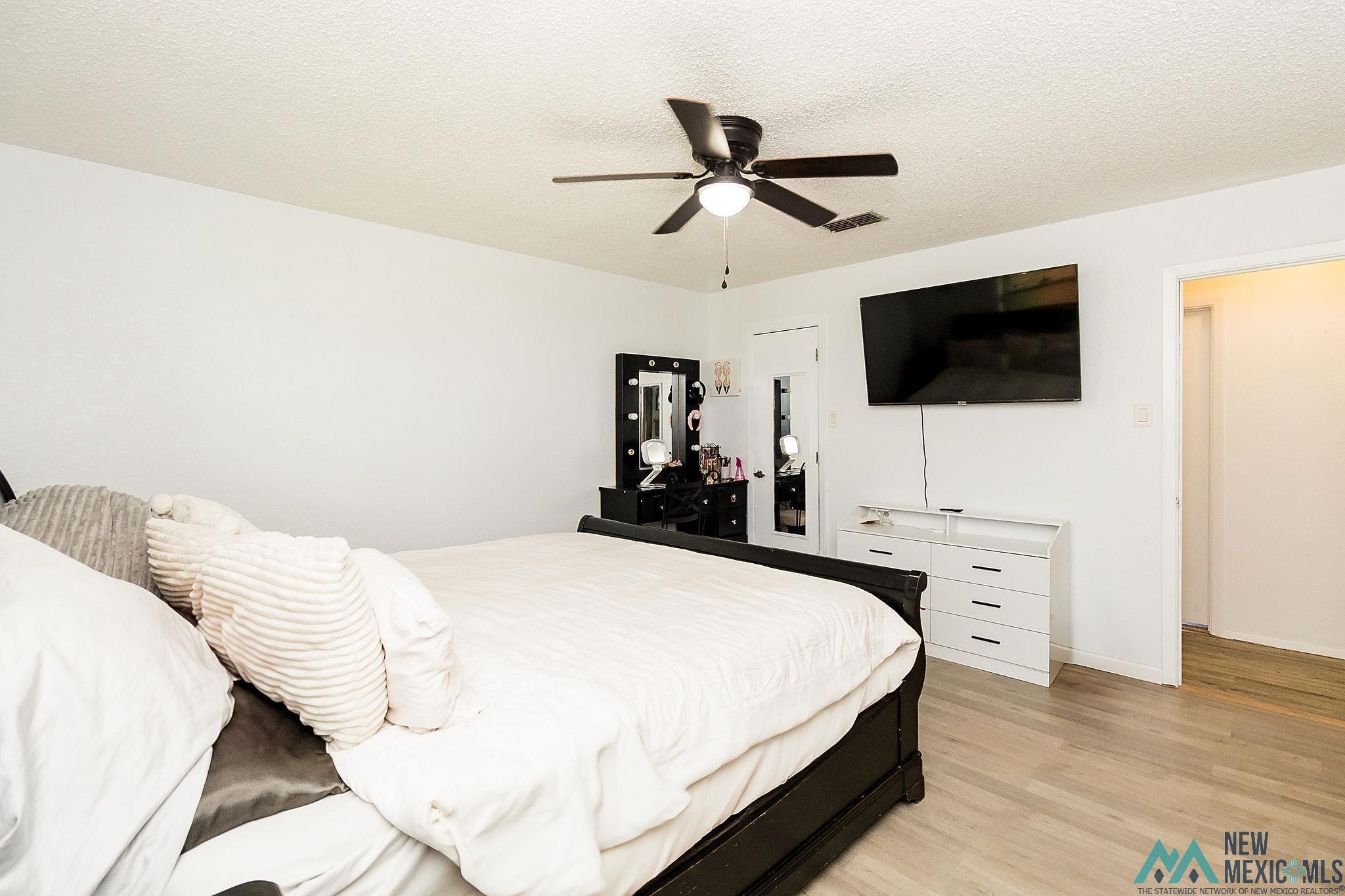 Clovis, New Mexico 88101, United States, 3 Bedrooms Bedrooms, ,2 BathroomsBathrooms,Residential,Pending,53985