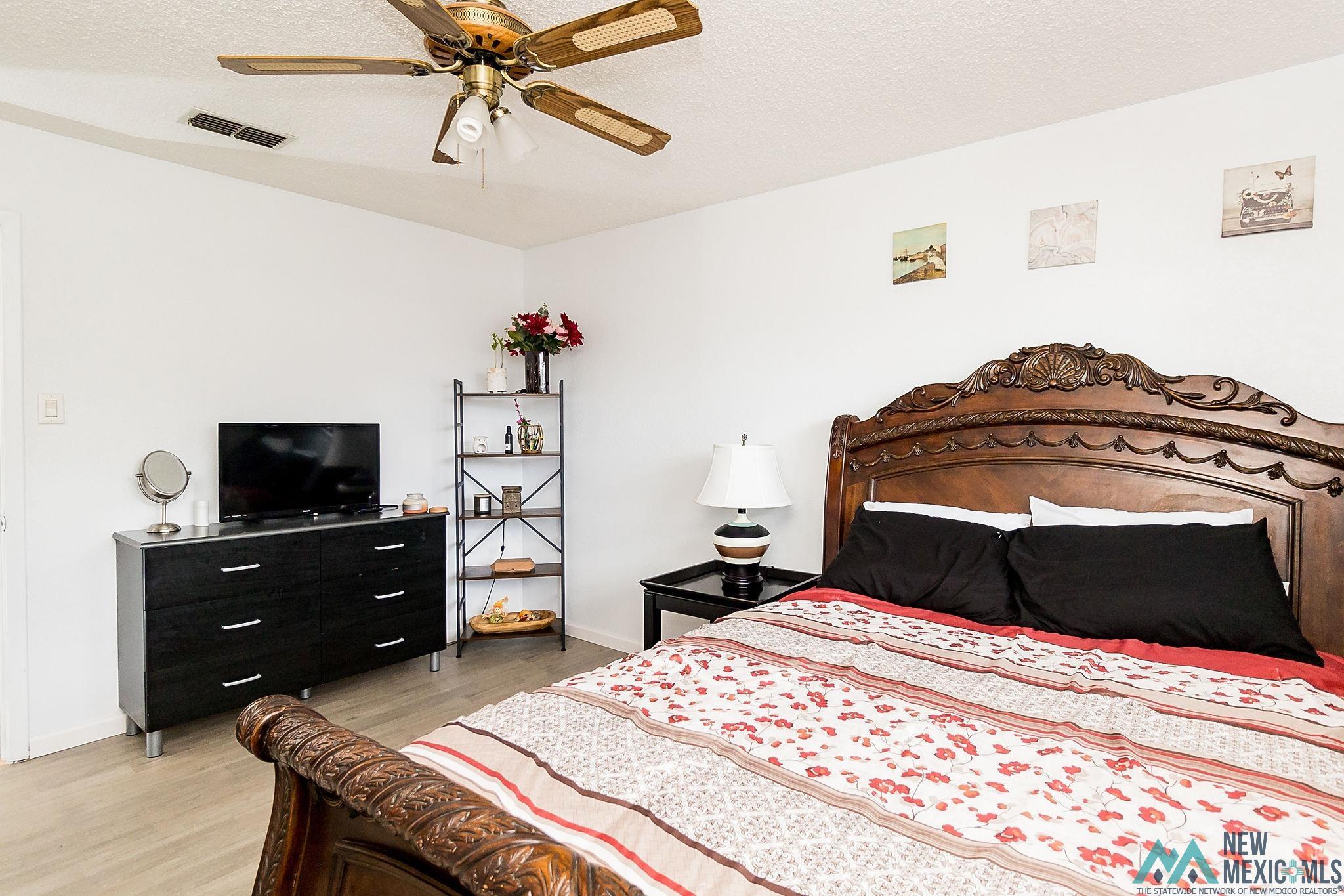 Clovis, New Mexico 88101, United States, 3 Bedrooms Bedrooms, ,2 BathroomsBathrooms,Residential,Pending,53985