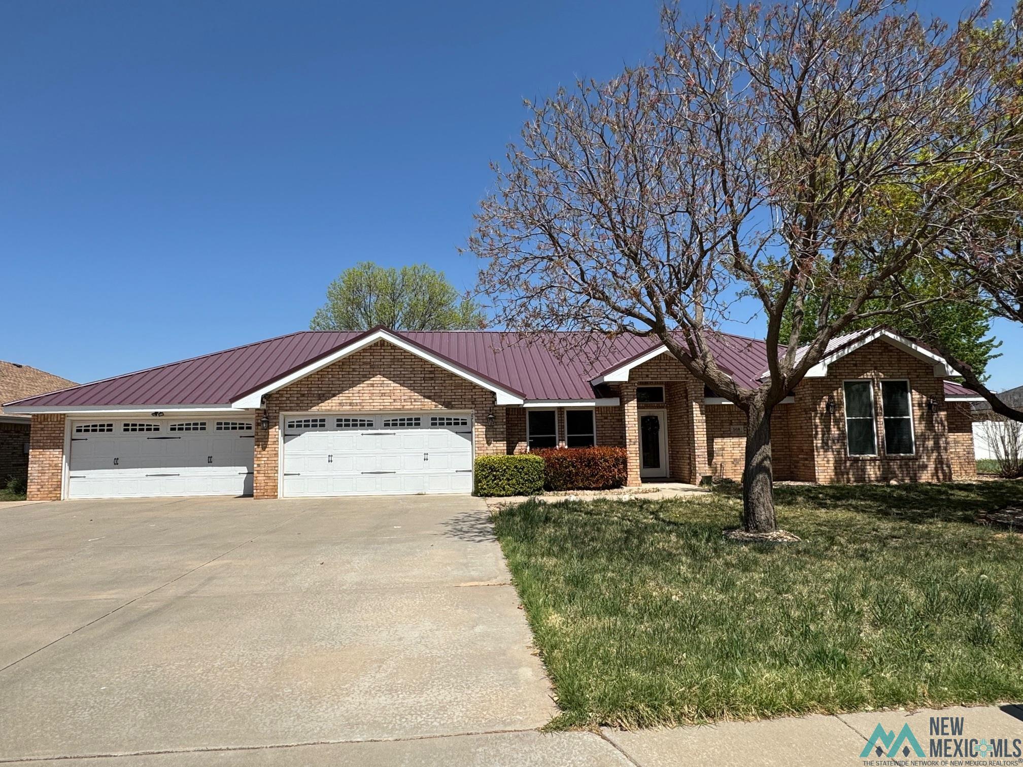 108 Adkins Court, Clovis, Texas image 1