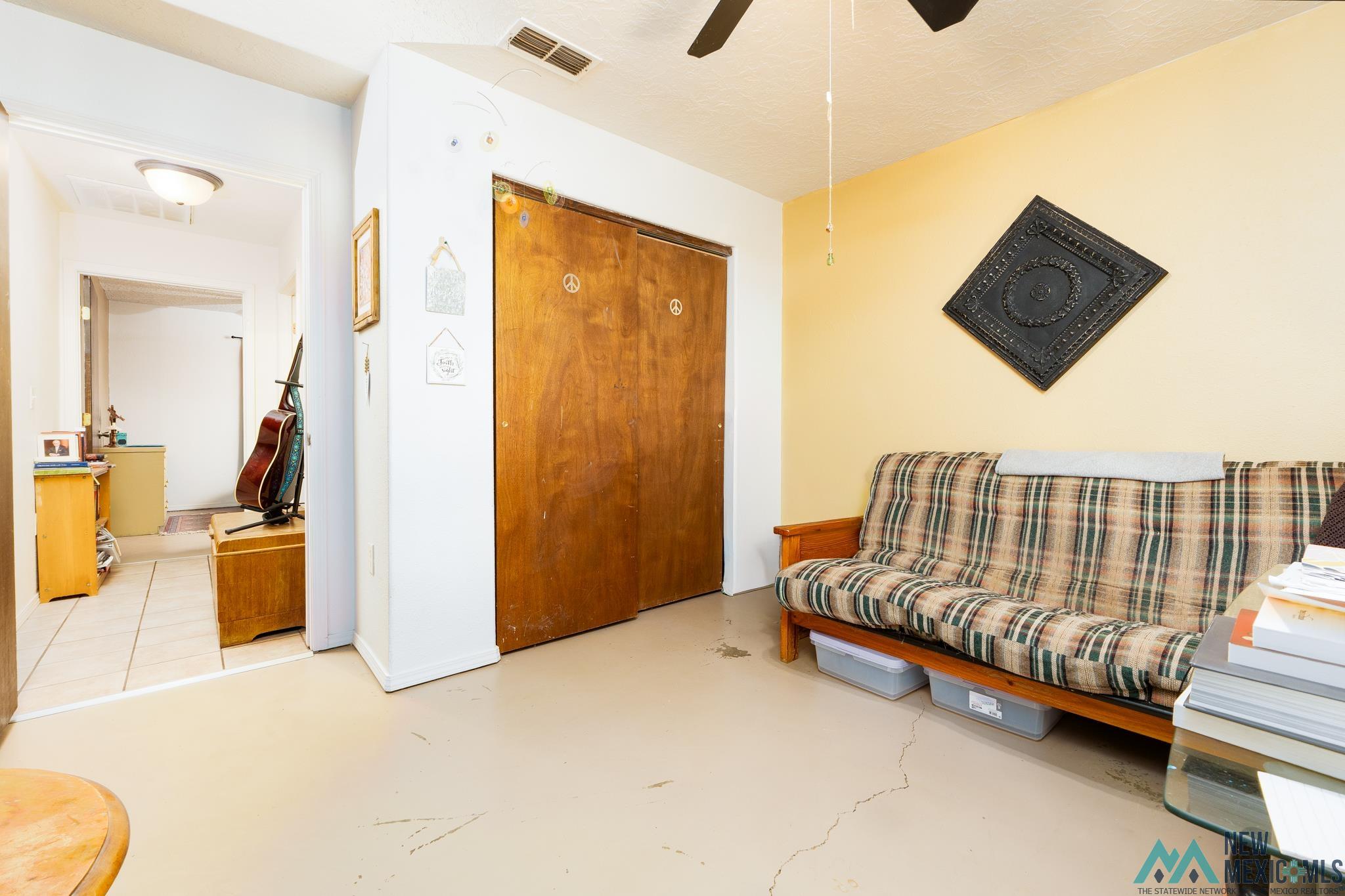 Clovis, New Mexico 88101, United States, 3 Bedrooms Bedrooms, ,2 BathroomsBathrooms,Residential,Active,206326