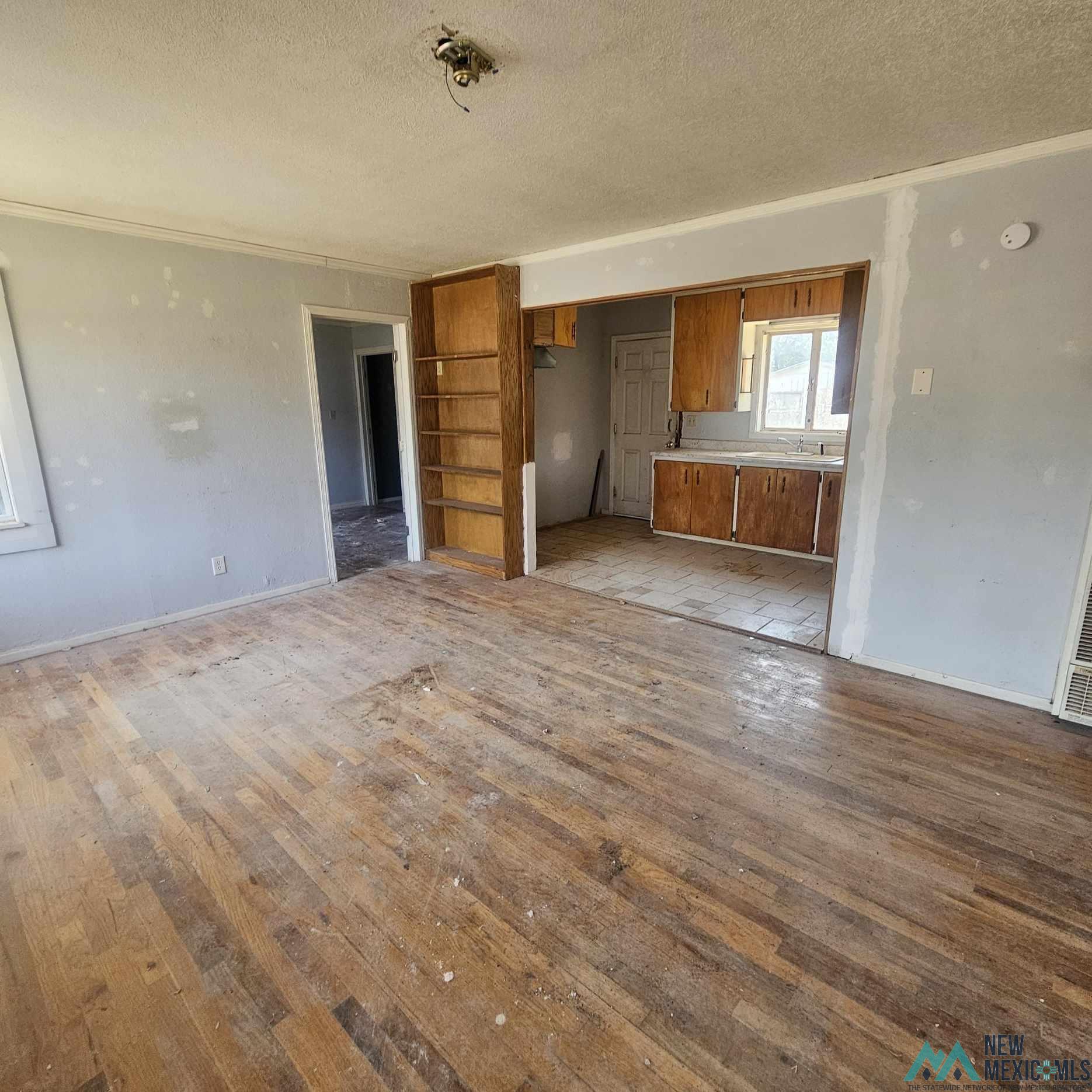 Clovis, New Mexico 88101, United States, 3 Bedrooms Bedrooms, ,2 BathroomsBathrooms,Residential,Pending,51758