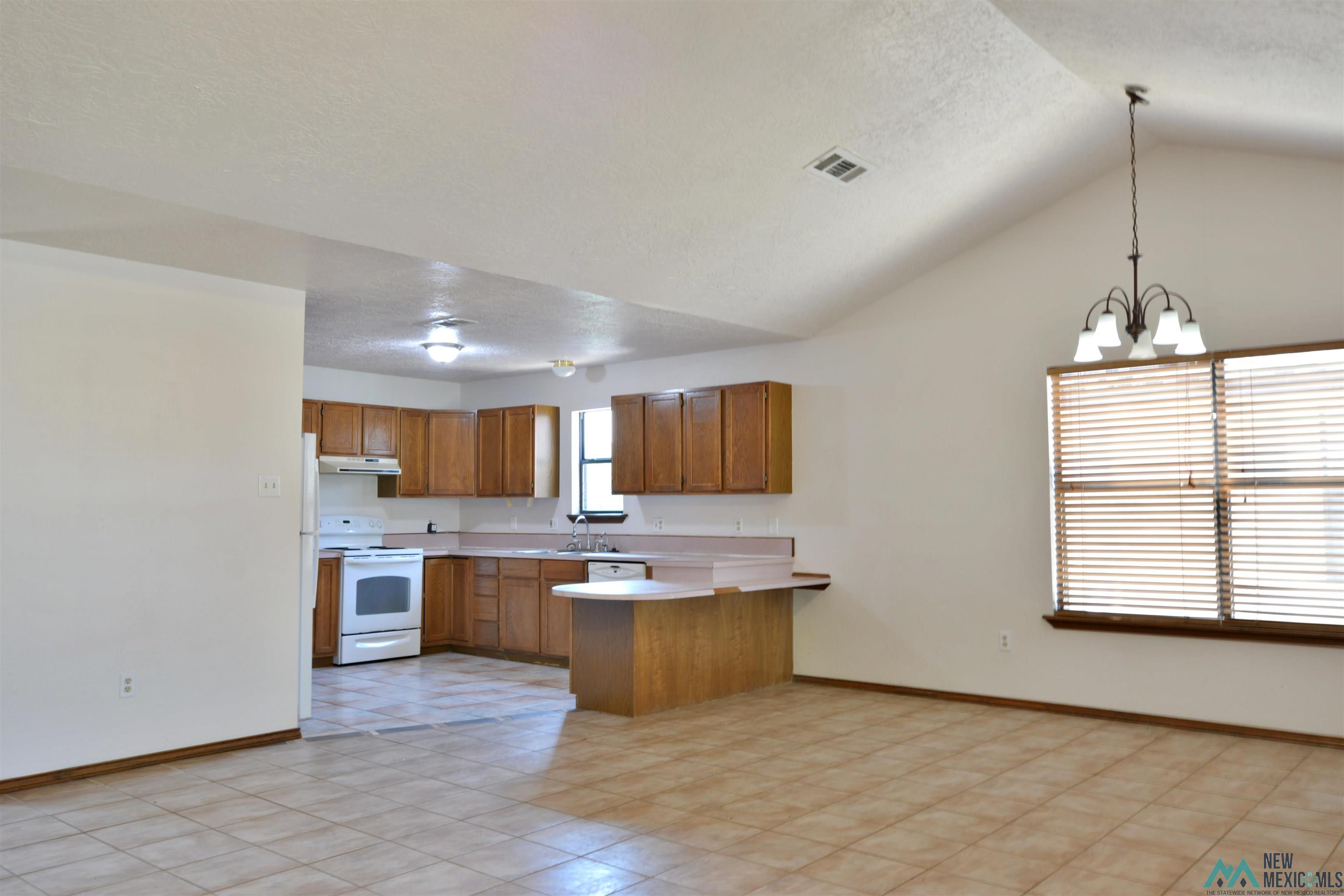 1622 S Ave. A, Portales, New Mexico image 10