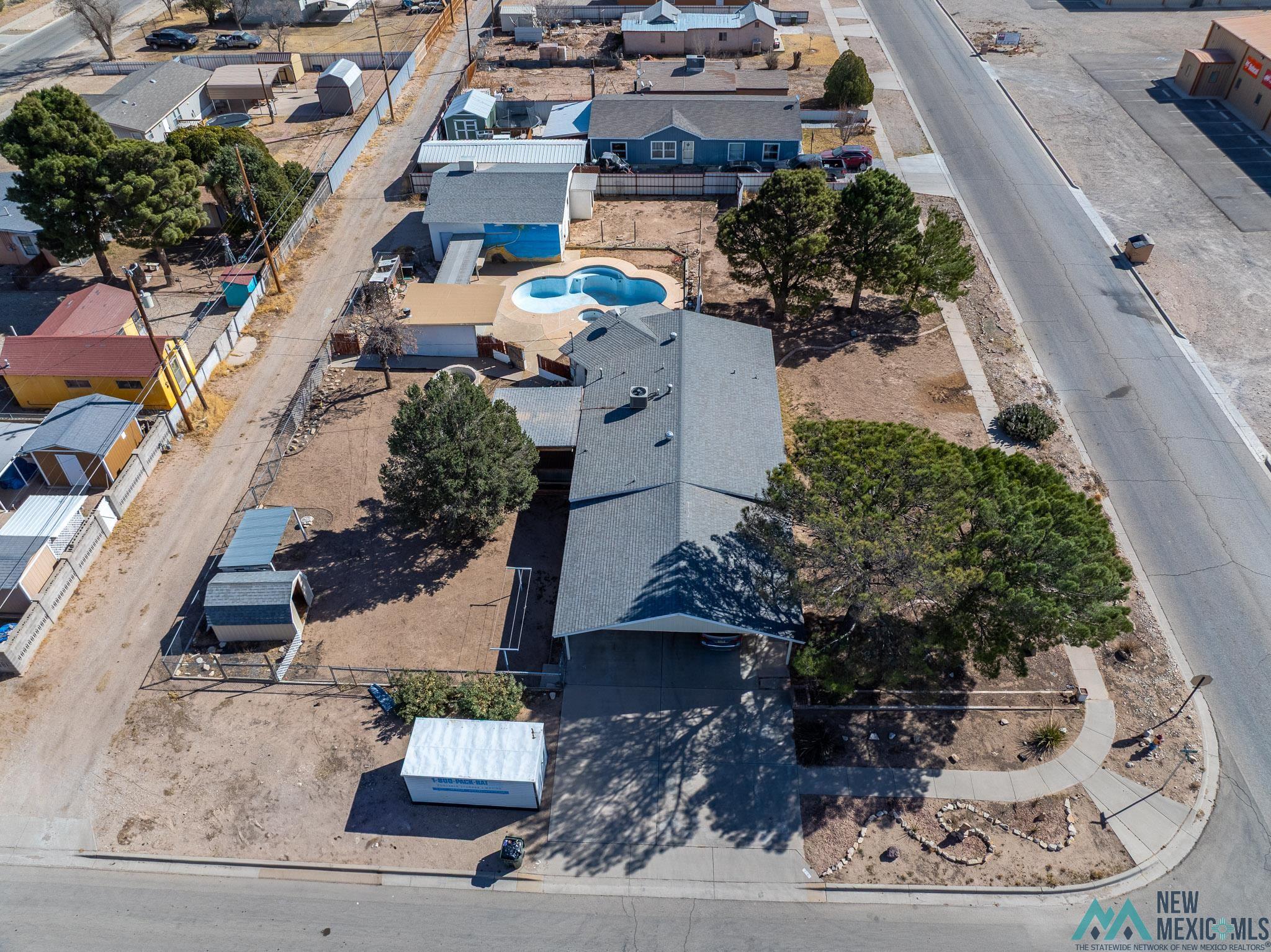 714 Del Rio Street, Carlsbad, Texas image 2