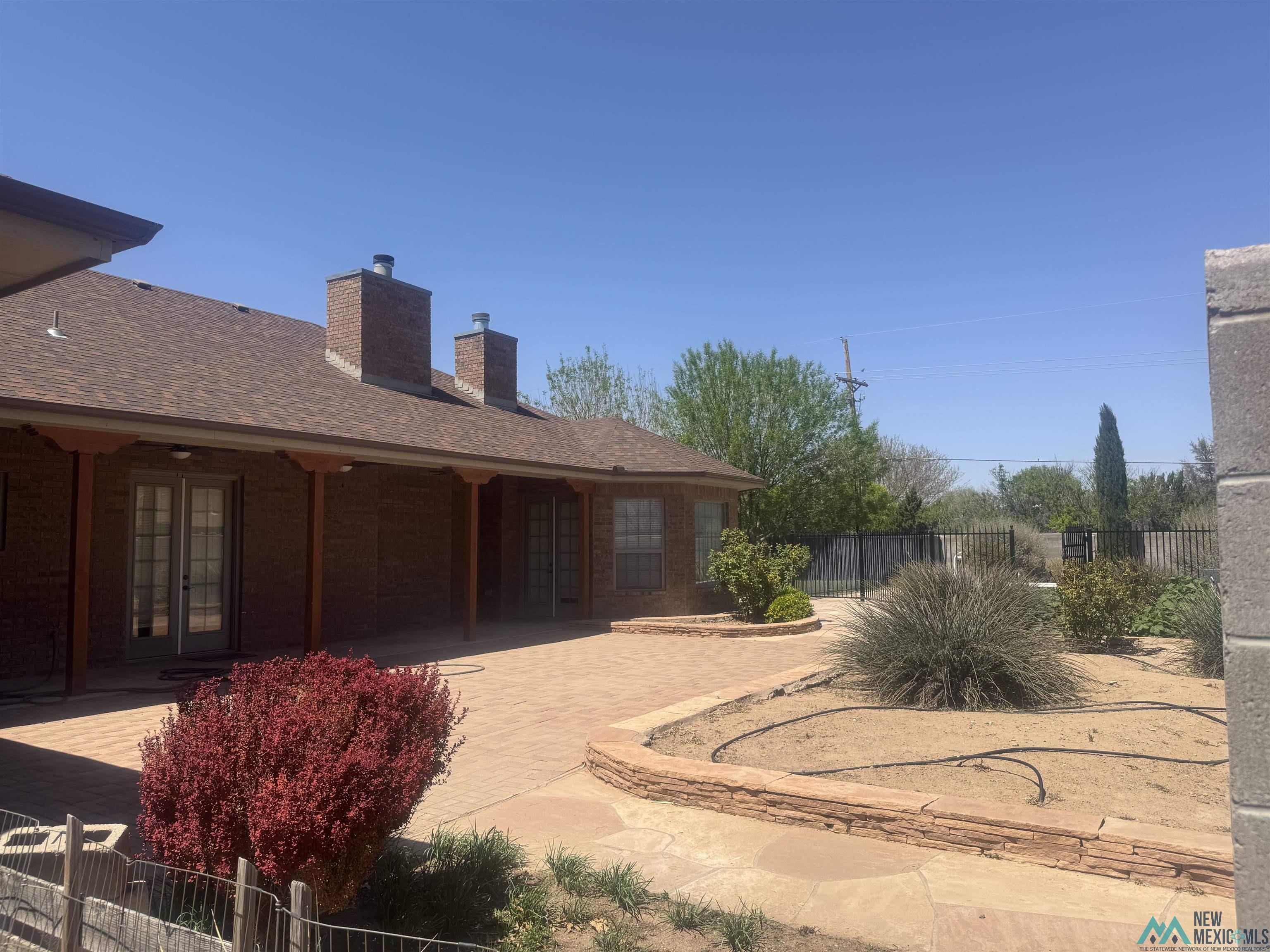 61 N Sky Loop, Roswell, Texas image 6