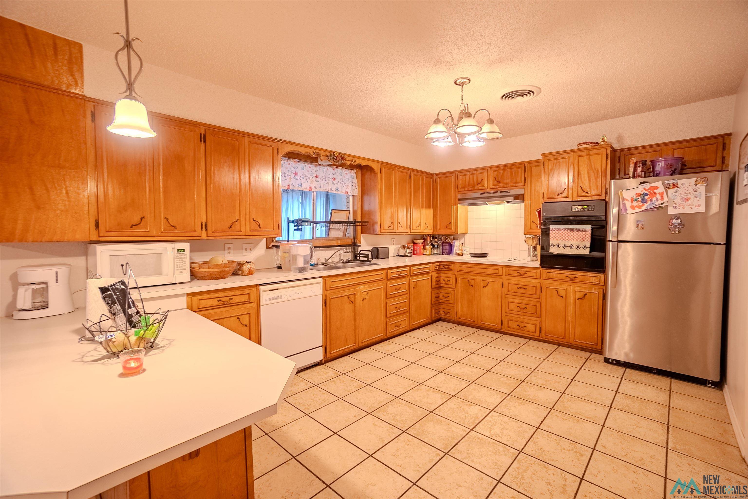 1801 Glenarm Drive, Clovis, New Mexico image 3