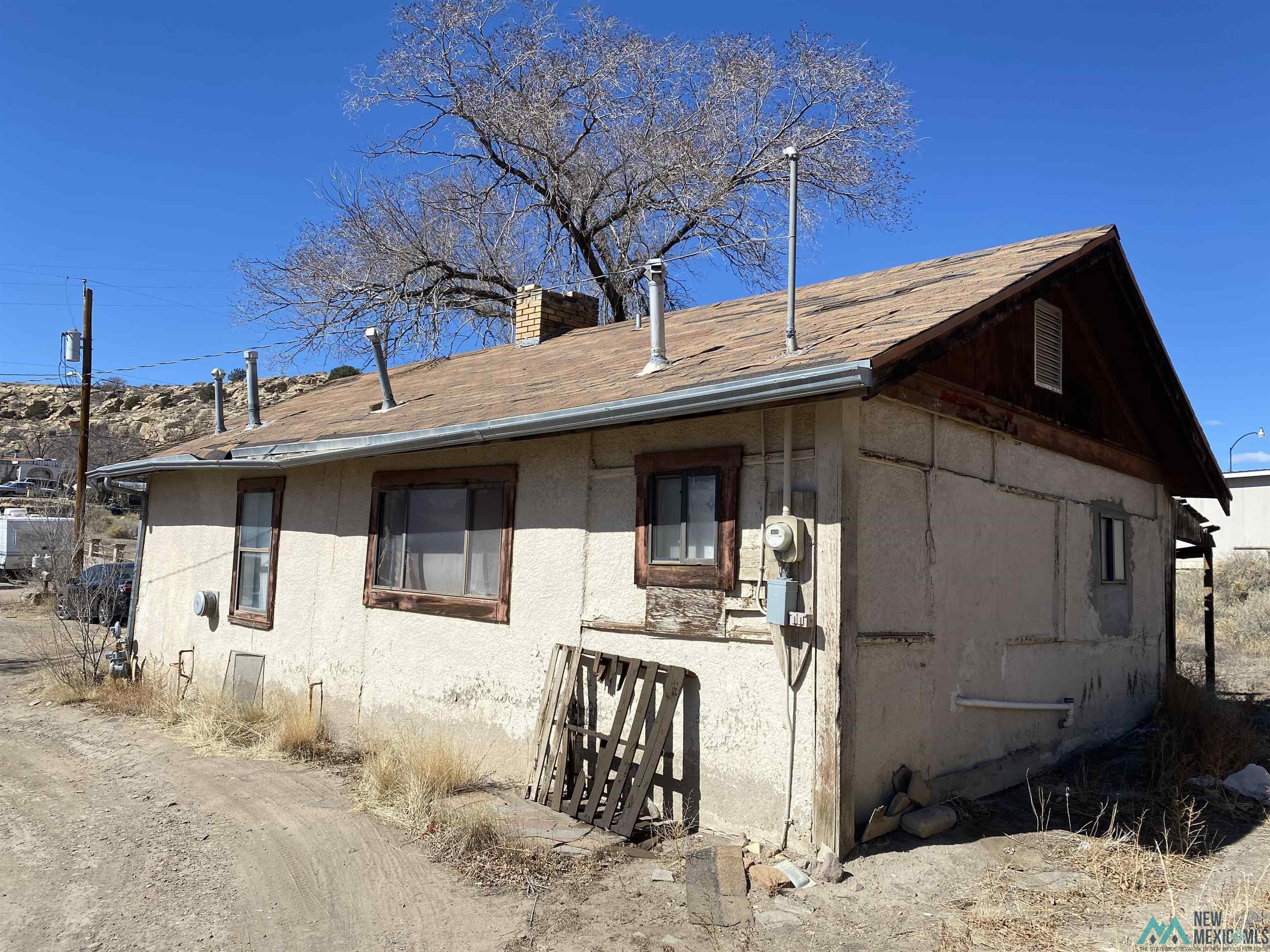 702 N Mission Street, Gallup, Texas image 3