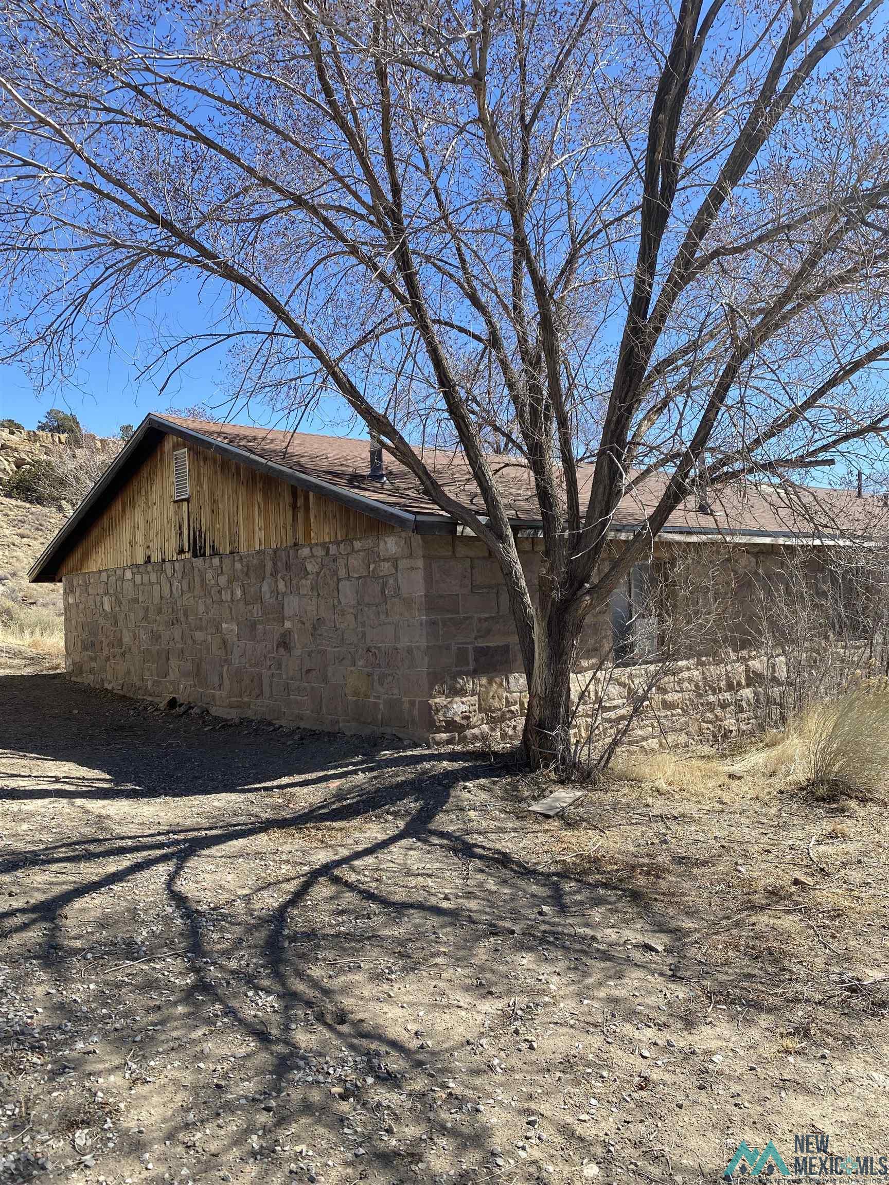 702 N Mission Street, Gallup, Texas image 19