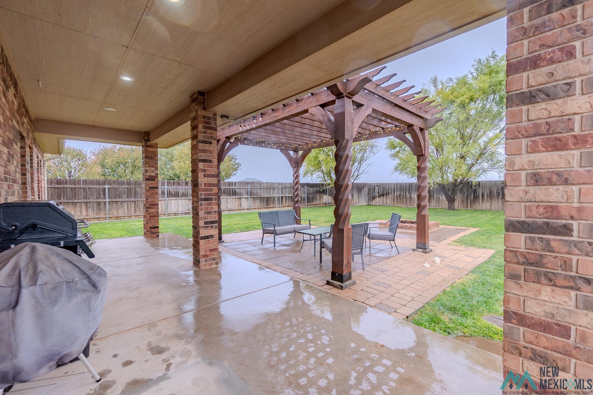 2400 Flagstone Drive, Clovis, Texas image 35