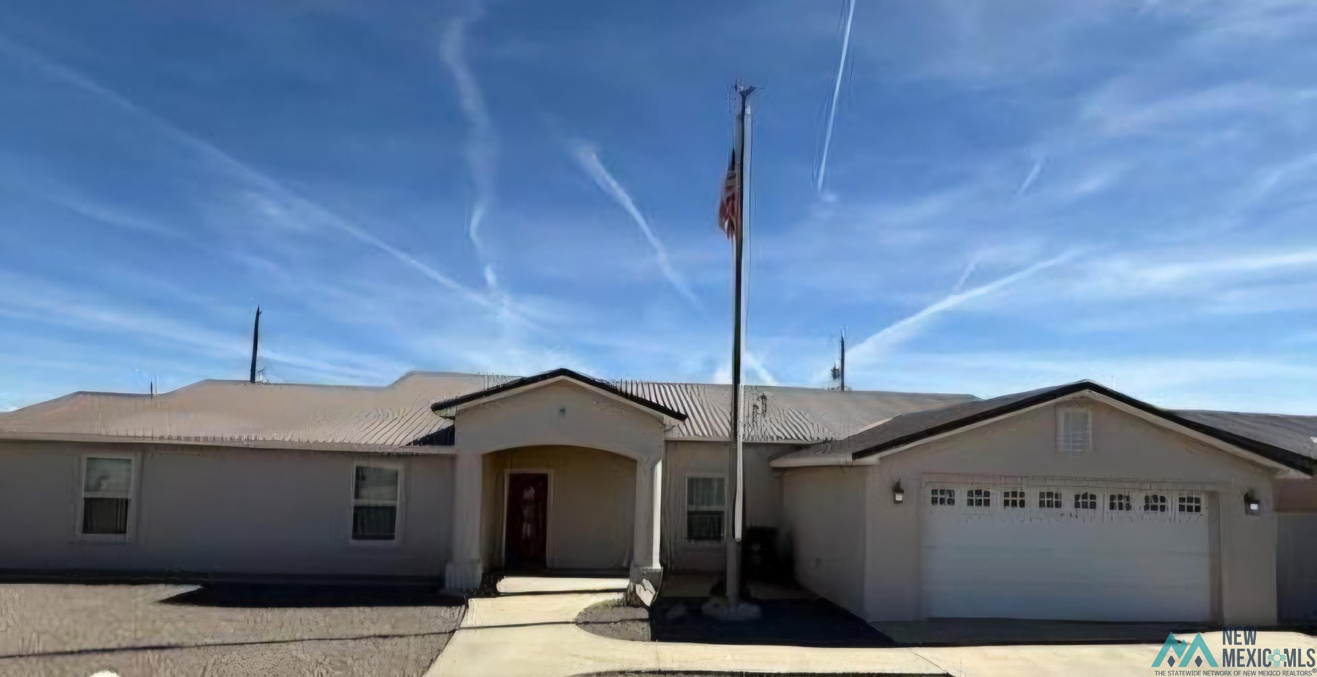 2105 S Bryant Street, Deming, New Mexico image 1