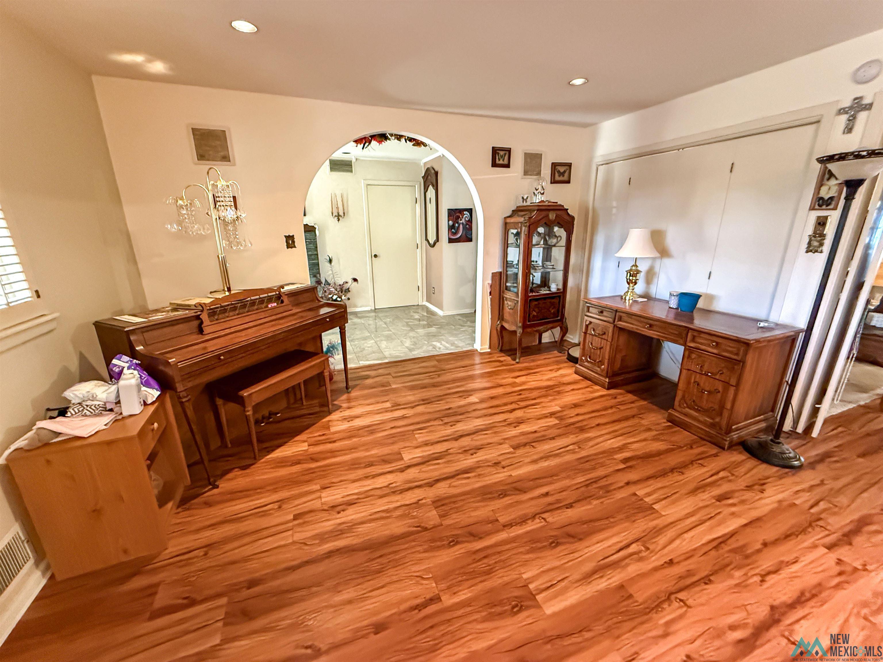 216 E Baja Drive, Hobbs, Ohio image 15