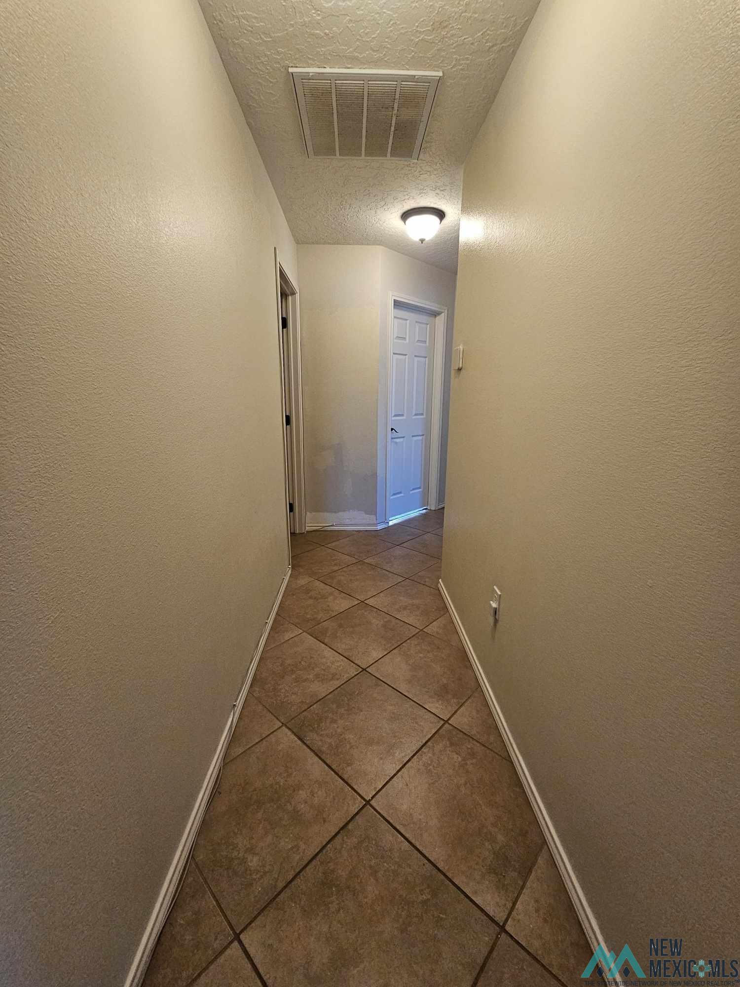 Portales, New Mexico 88130, United States, 4 Bedrooms Bedrooms, ,3 BathroomsBathrooms,Residential,Pending,68792