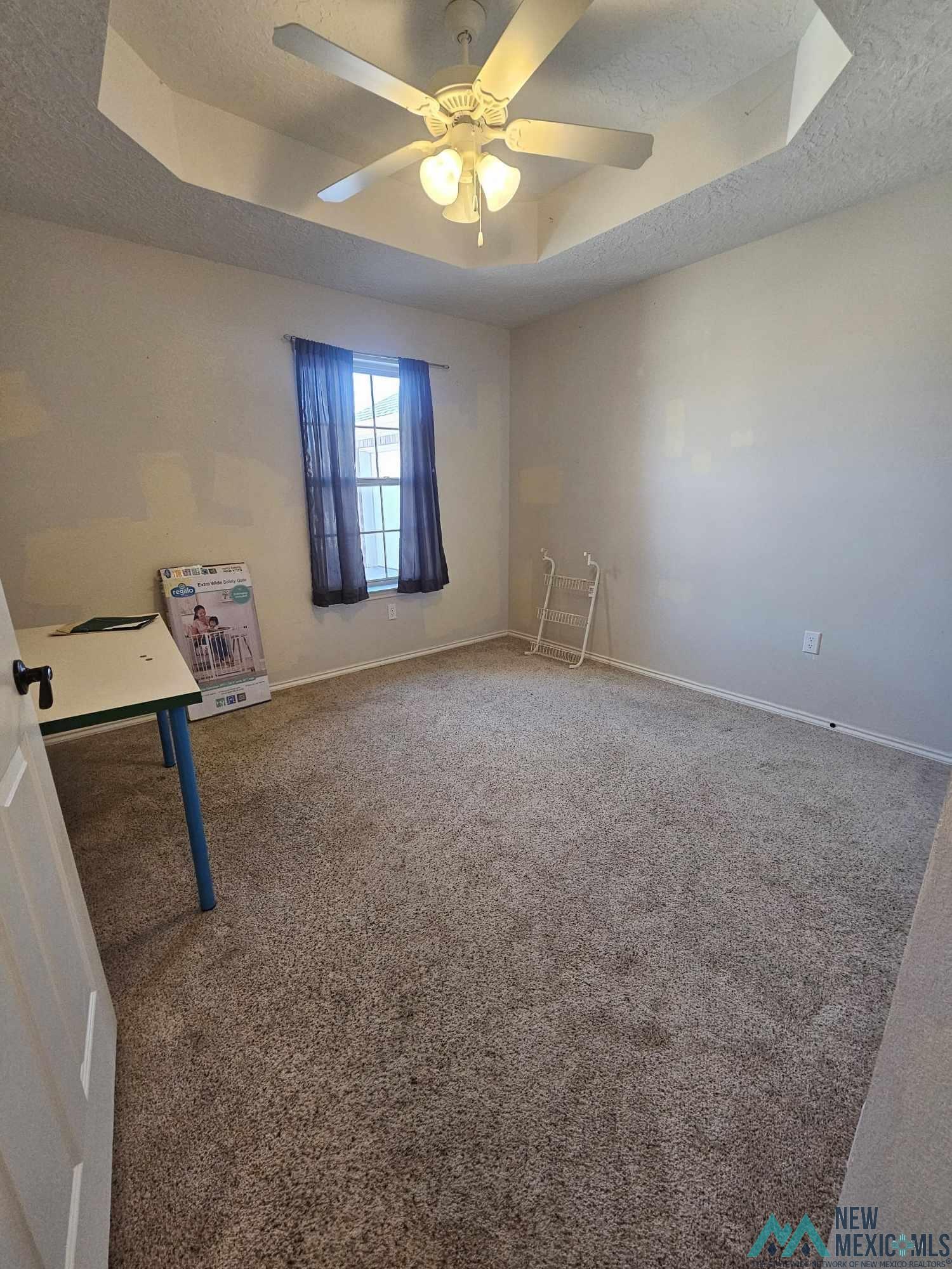 Portales, New Mexico 88130, United States, 4 Bedrooms Bedrooms, ,3 BathroomsBathrooms,Residential,Pending,68792