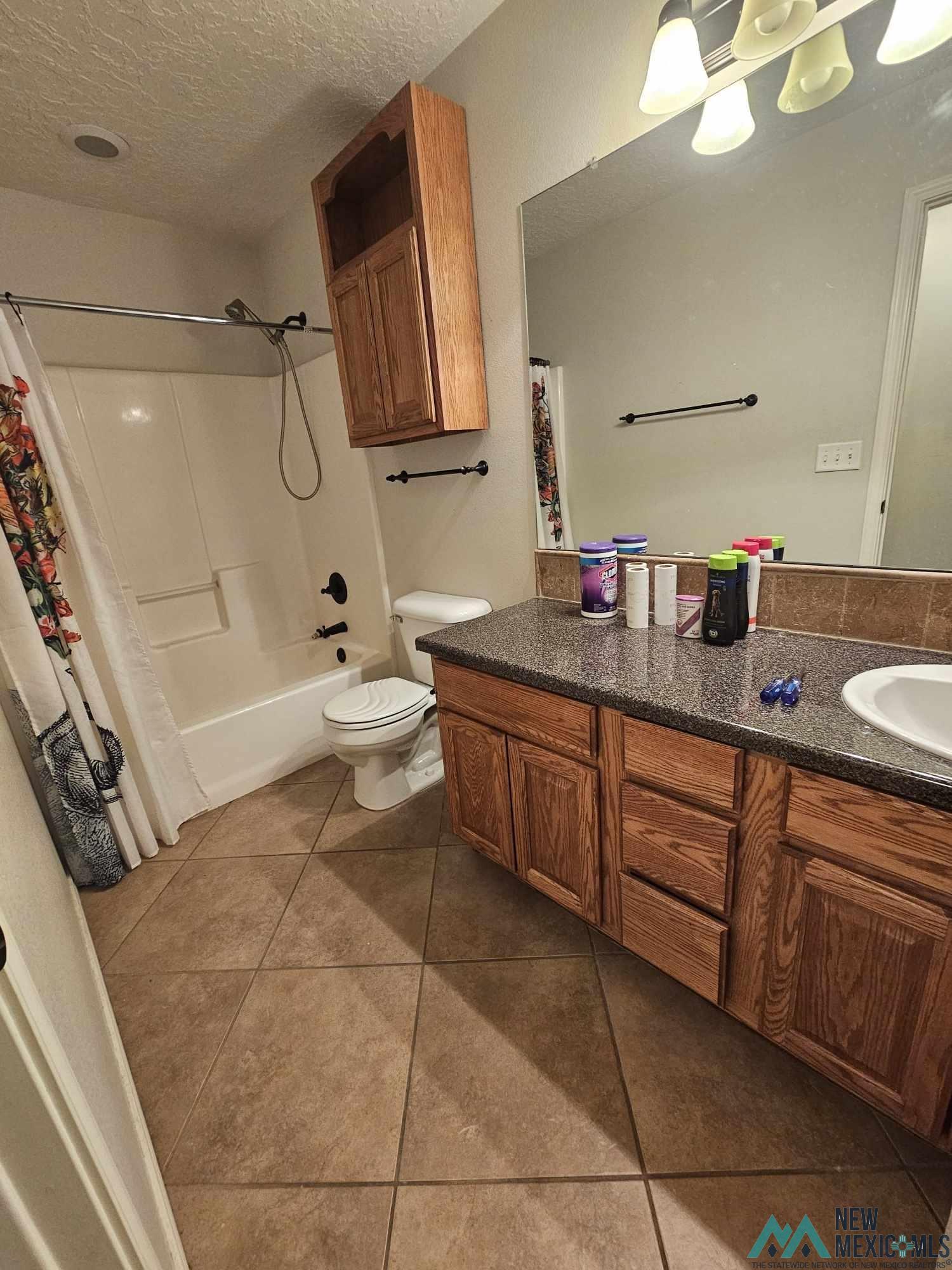 Portales, New Mexico 88130, United States, 4 Bedrooms Bedrooms, ,3 BathroomsBathrooms,Residential,Pending,68792