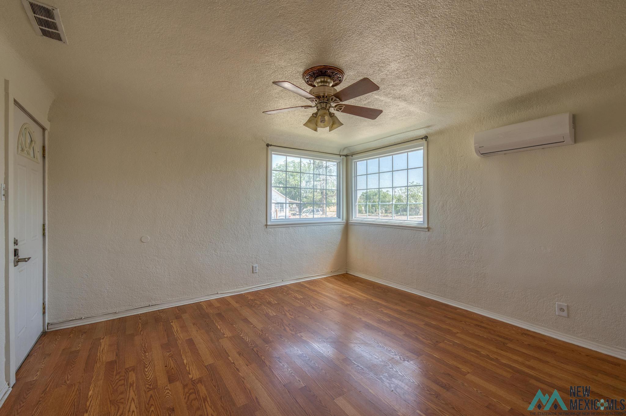 702 - 704 W Summit Street, Roswell, Texas image 10