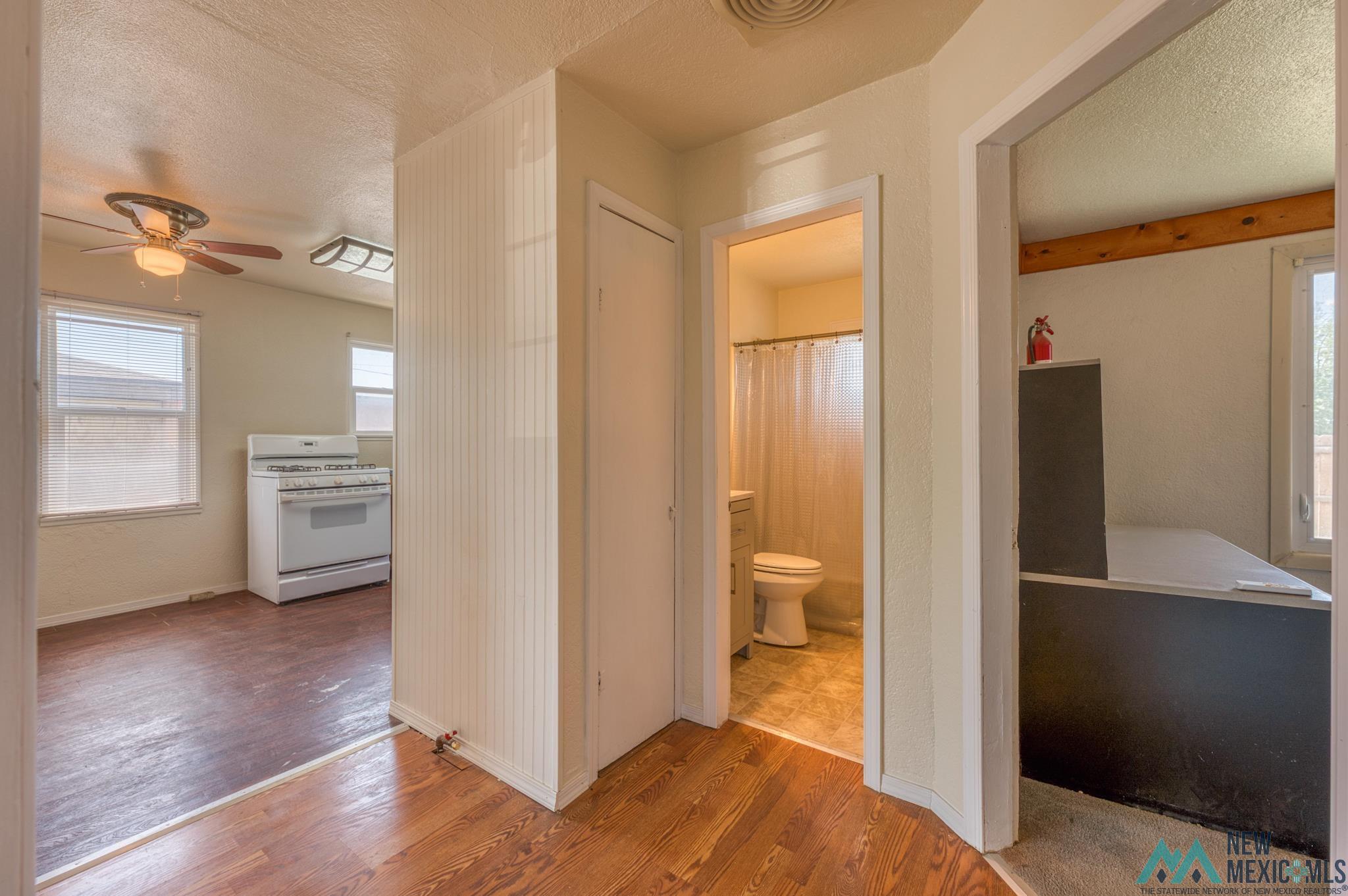 702 - 704 W Summit Street, Roswell, Texas image 22