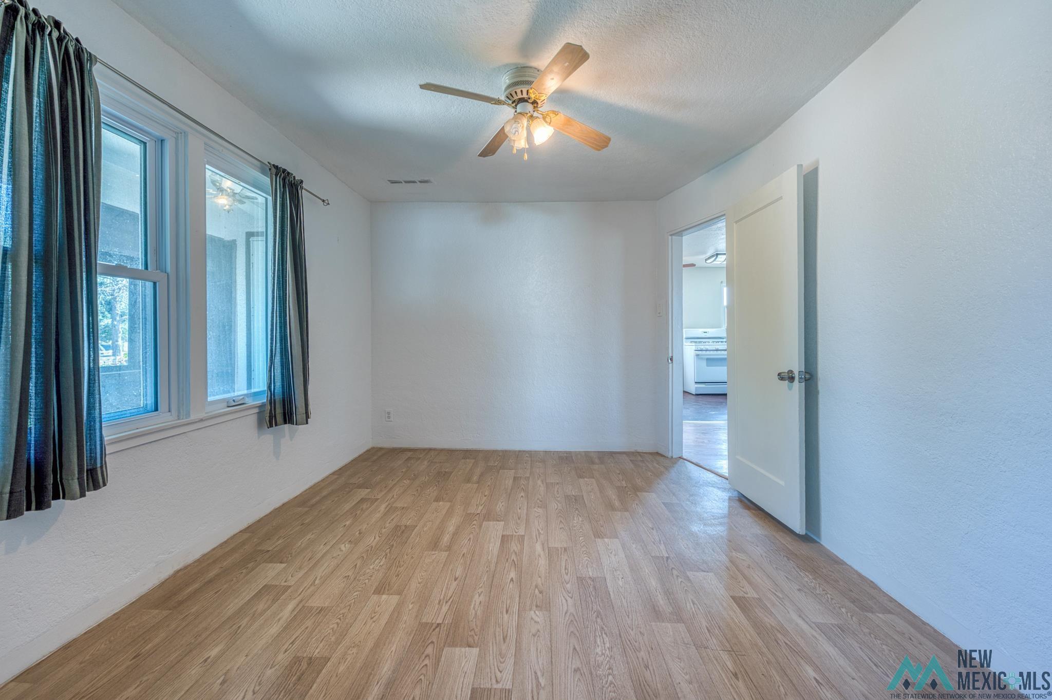 702 - 704 W Summit Street, Roswell, Texas image 40