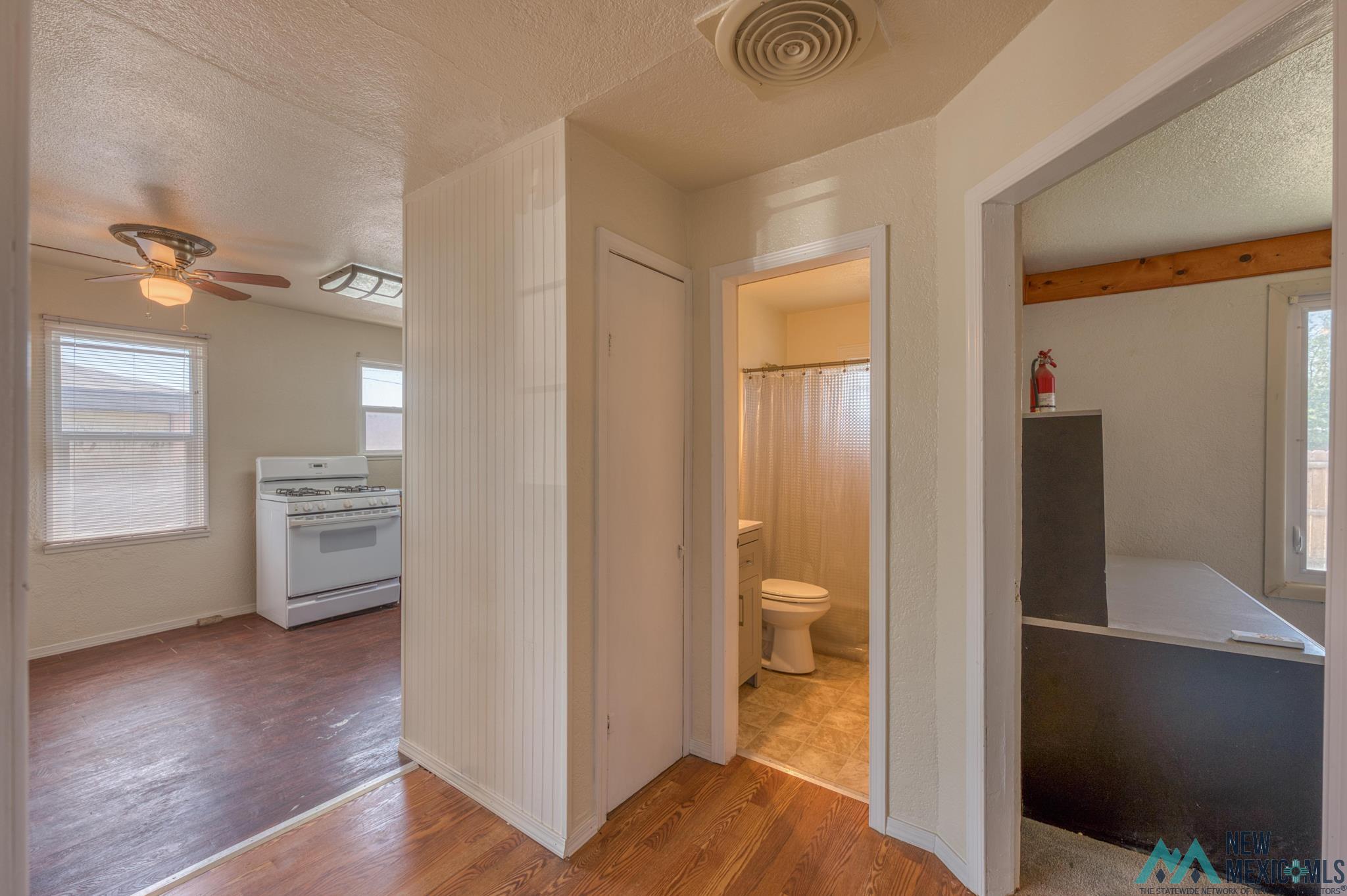 702 - 704 W Summit Street, Roswell, Texas image 21