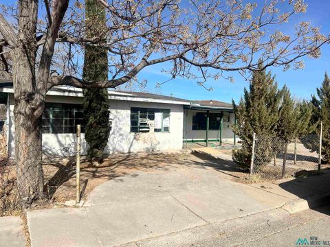 Multifamily For Sale - 306 W Gage Avenue<br/> Eddy County, Artesia, NM 88210