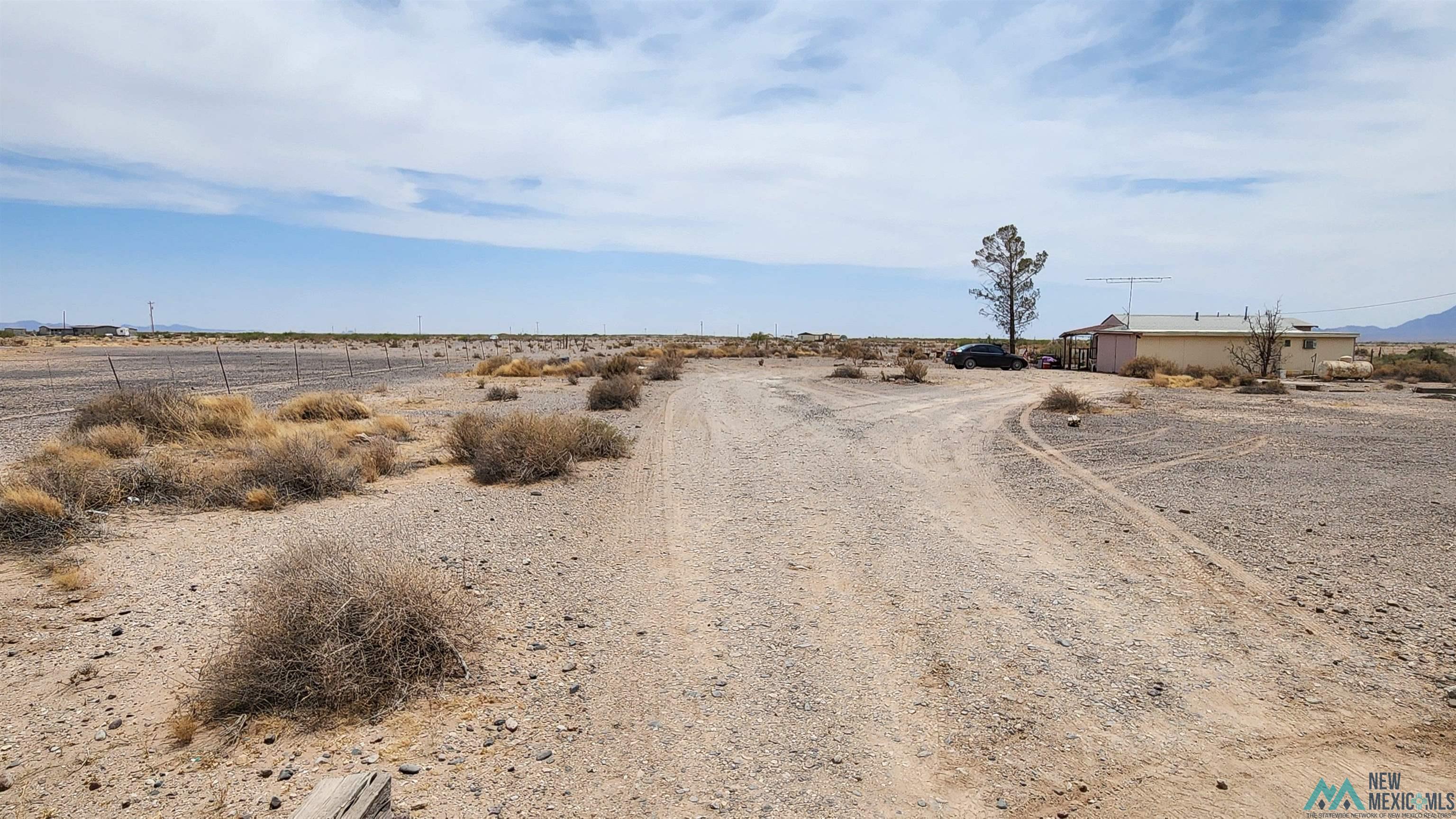 20050 Solana Rd Ne Road, Deming, Texas image 2