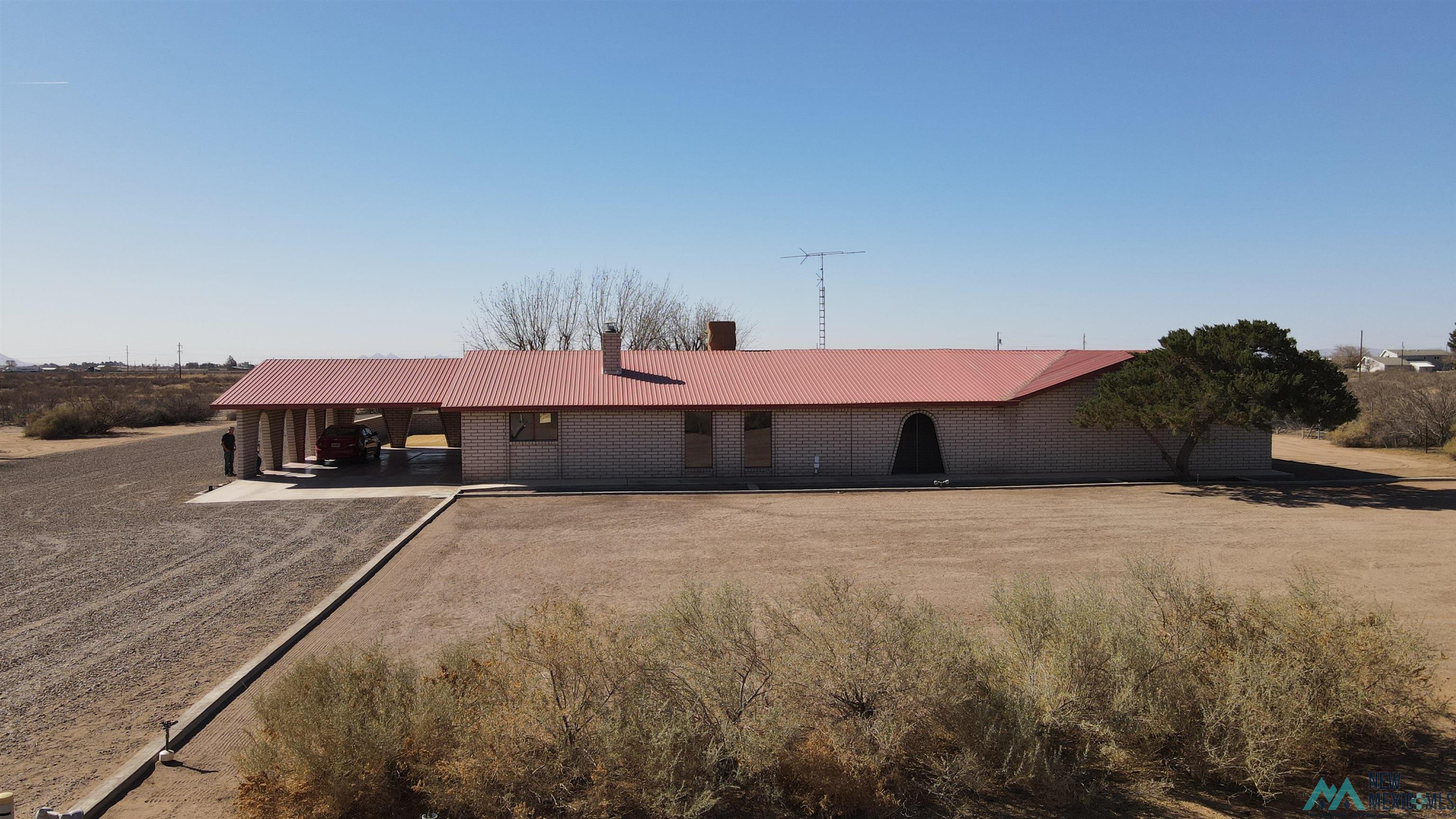 3300 NW 2nd Street, Deming, Texas image 35
