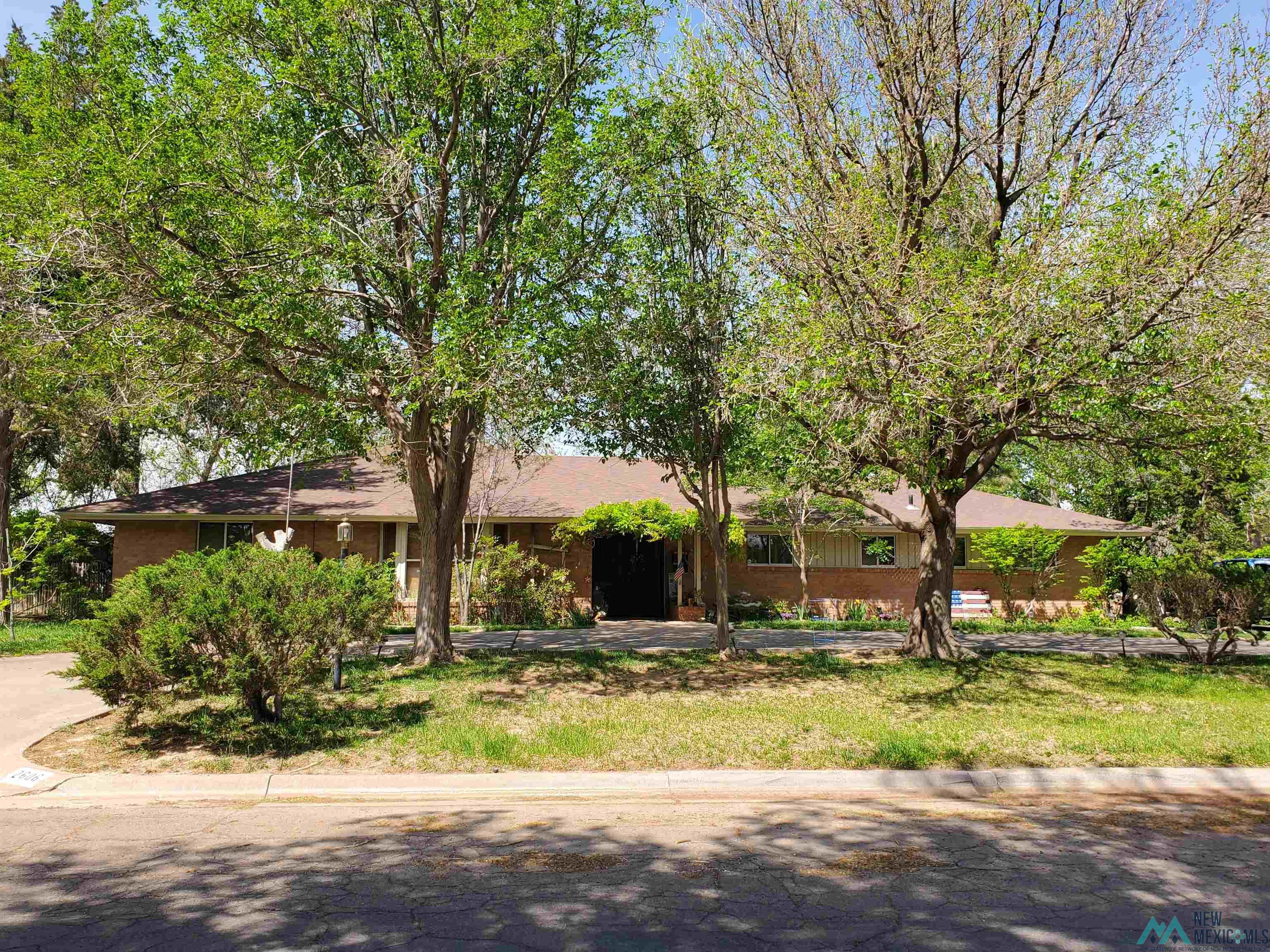 2606 Bay Drive, Roswell, Texas image 1