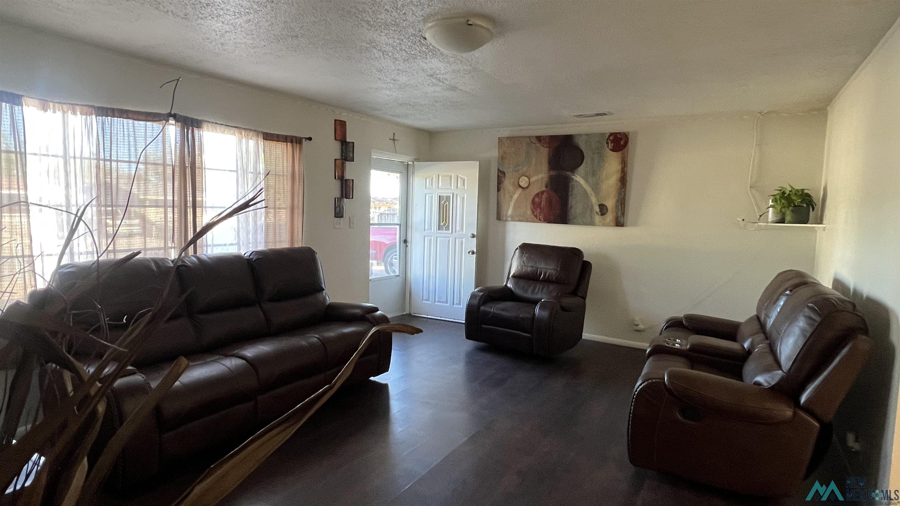 1022 Rancho Road, Roswell, Texas image 5