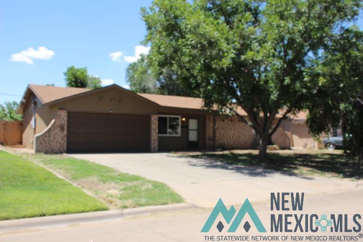 604 Broken Arrow Rd, Roswell, New Mexico image 1