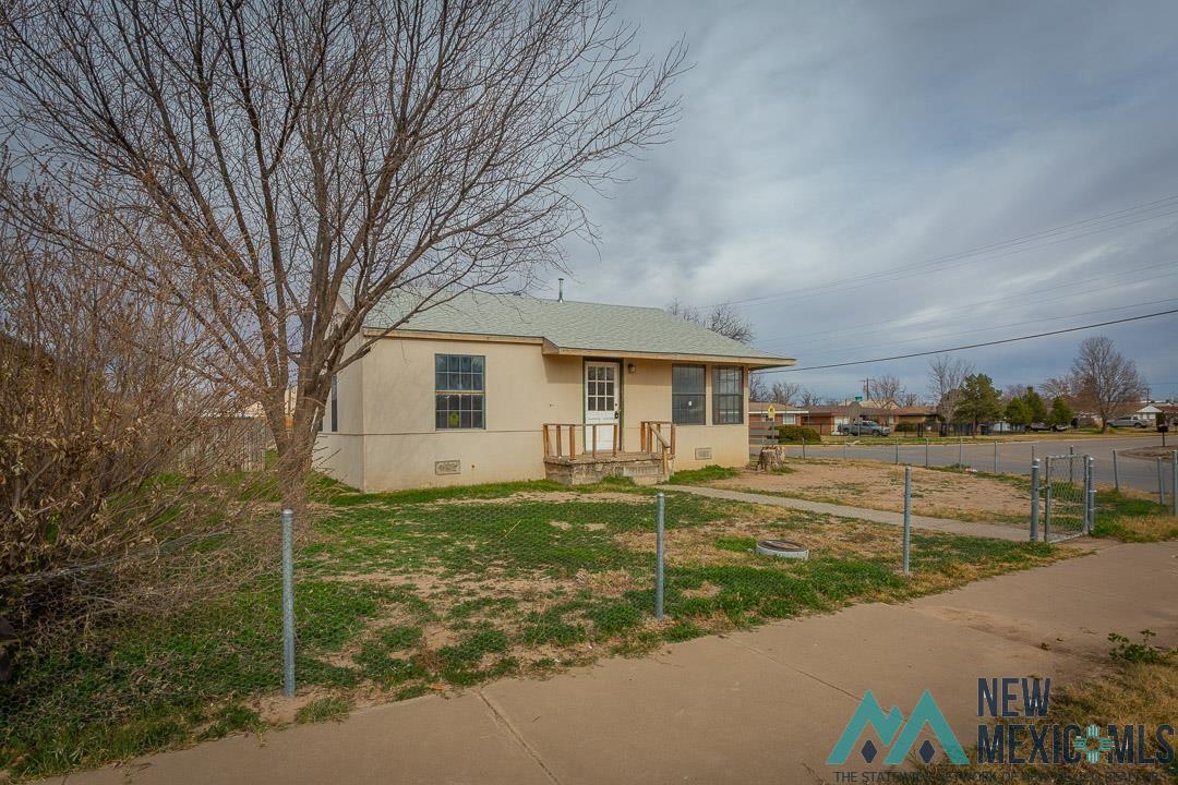 1601 W Alameda Street, Roswell, Texas image 4