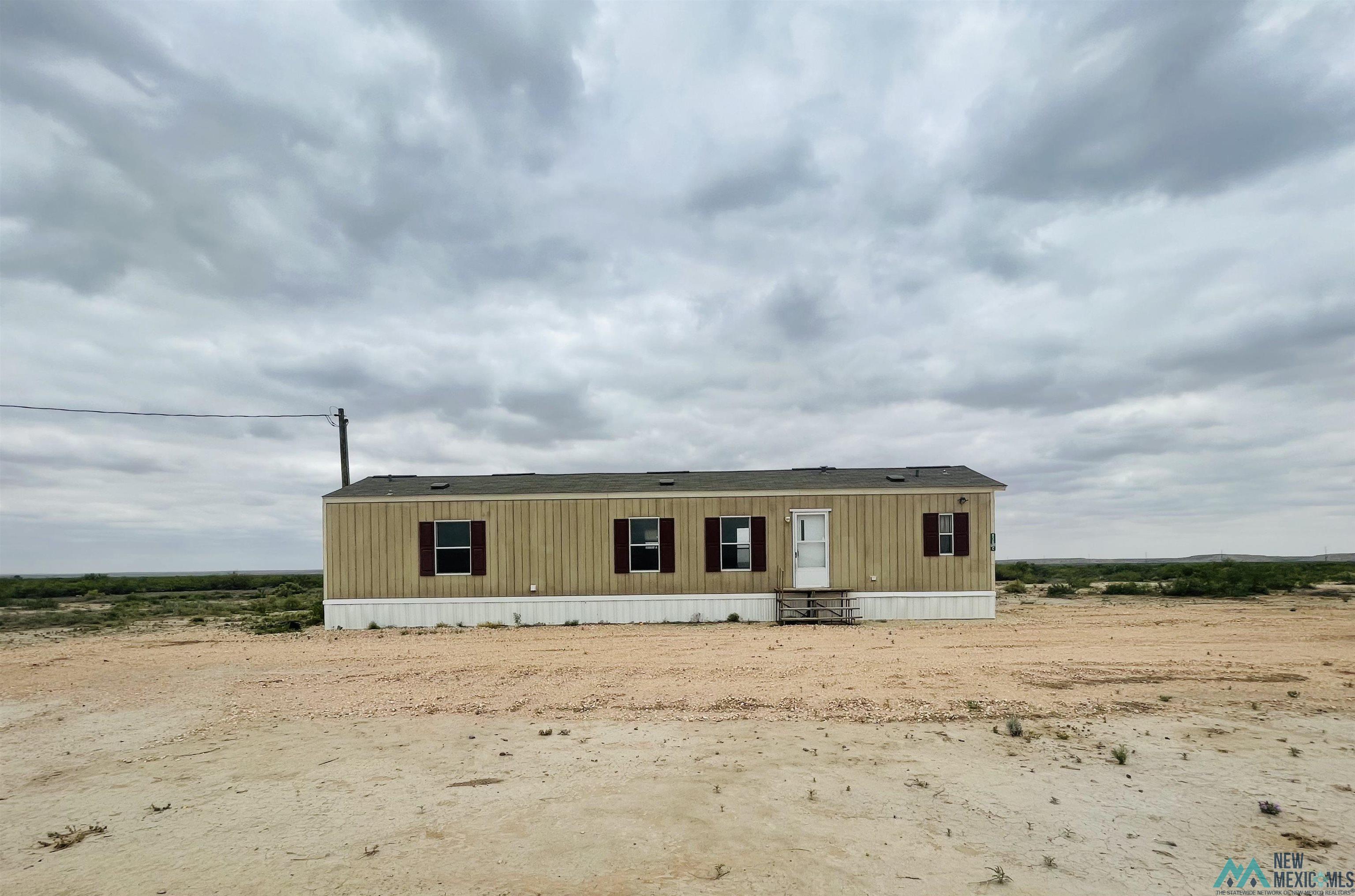 938 N Lake Road, Artesia, New Mexico image 1