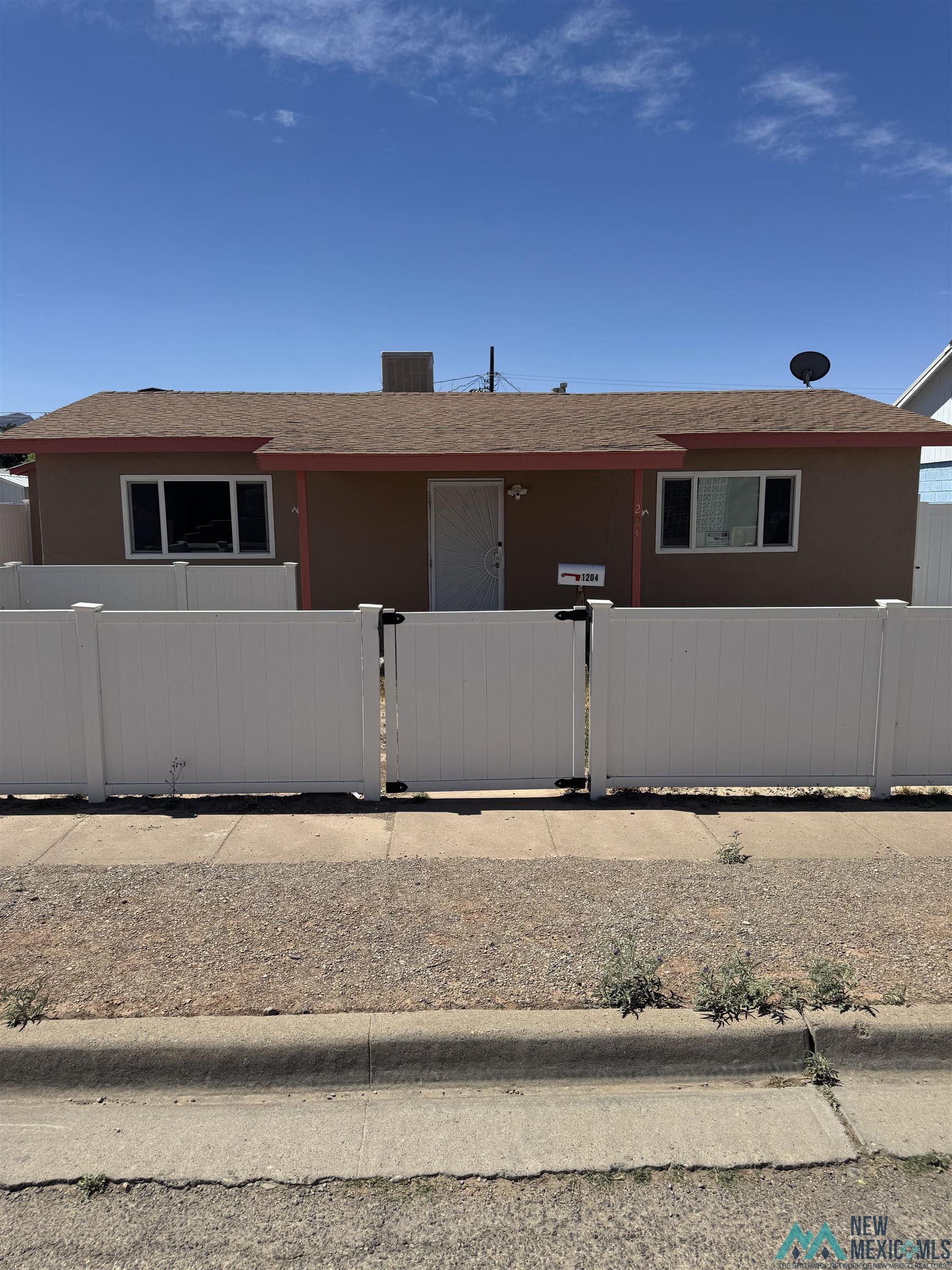 1204 Catalina Lane, Alamogordo, Texas image 1