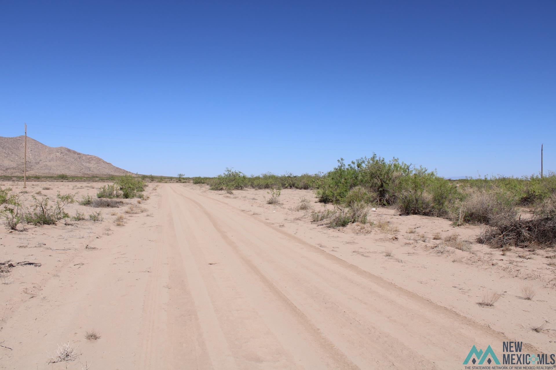 Sombra Rd Sw, Deming, New Mexico image 5