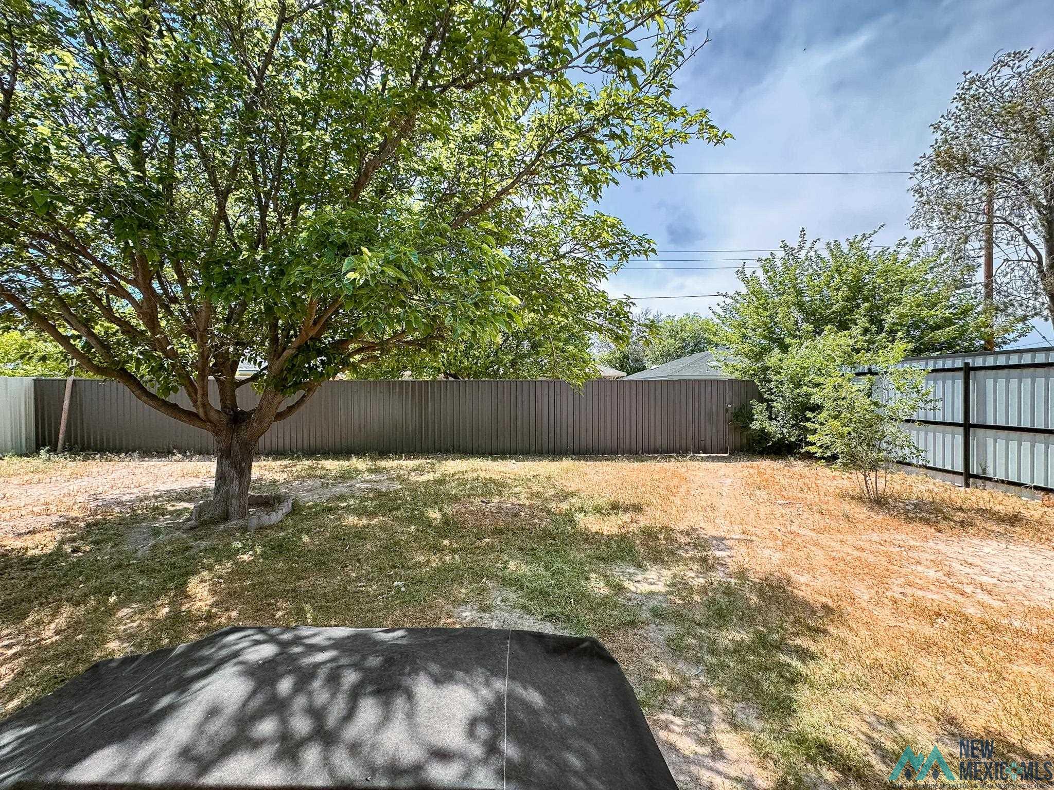 402 Chamisal Avenue, Roswell, Texas image 23