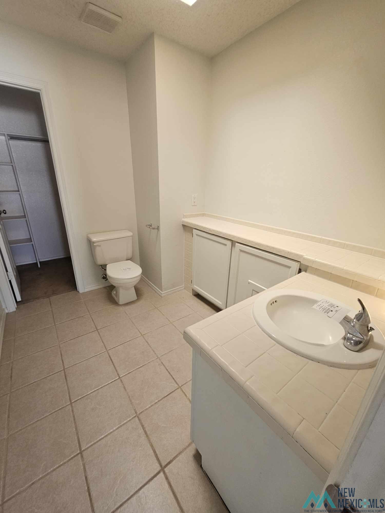 Clovis, New Mexico 88101, United States, 3 Bedrooms Bedrooms, ,2 BathroomsBathrooms,Residential,Pending,60752