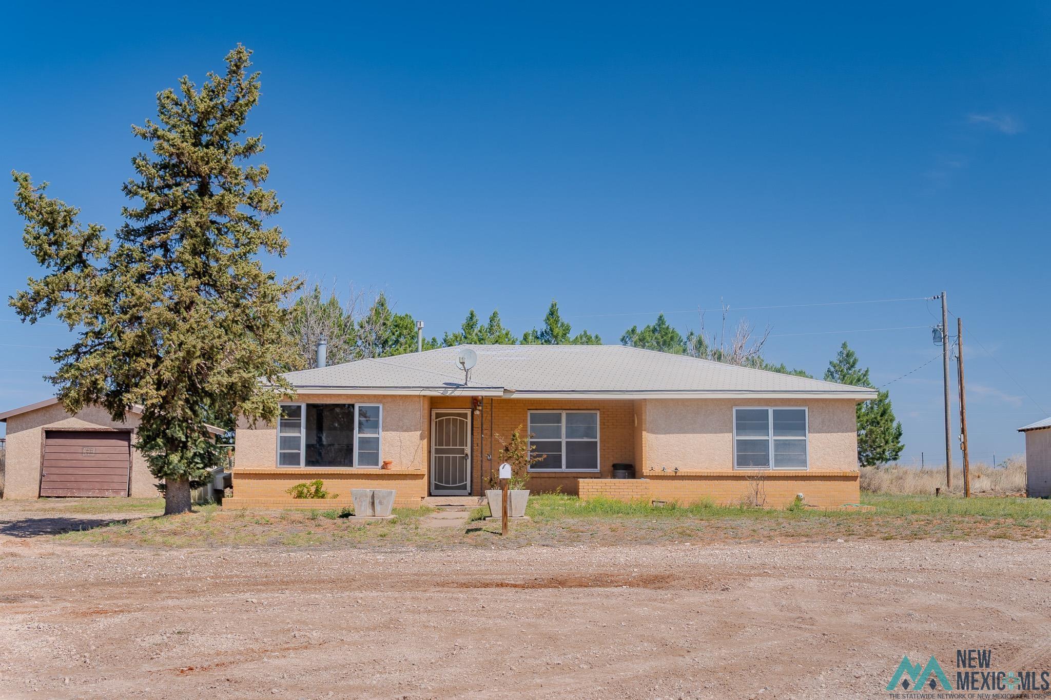 305 S Roosevelt Road O Road, Portales, New Mexico image 1