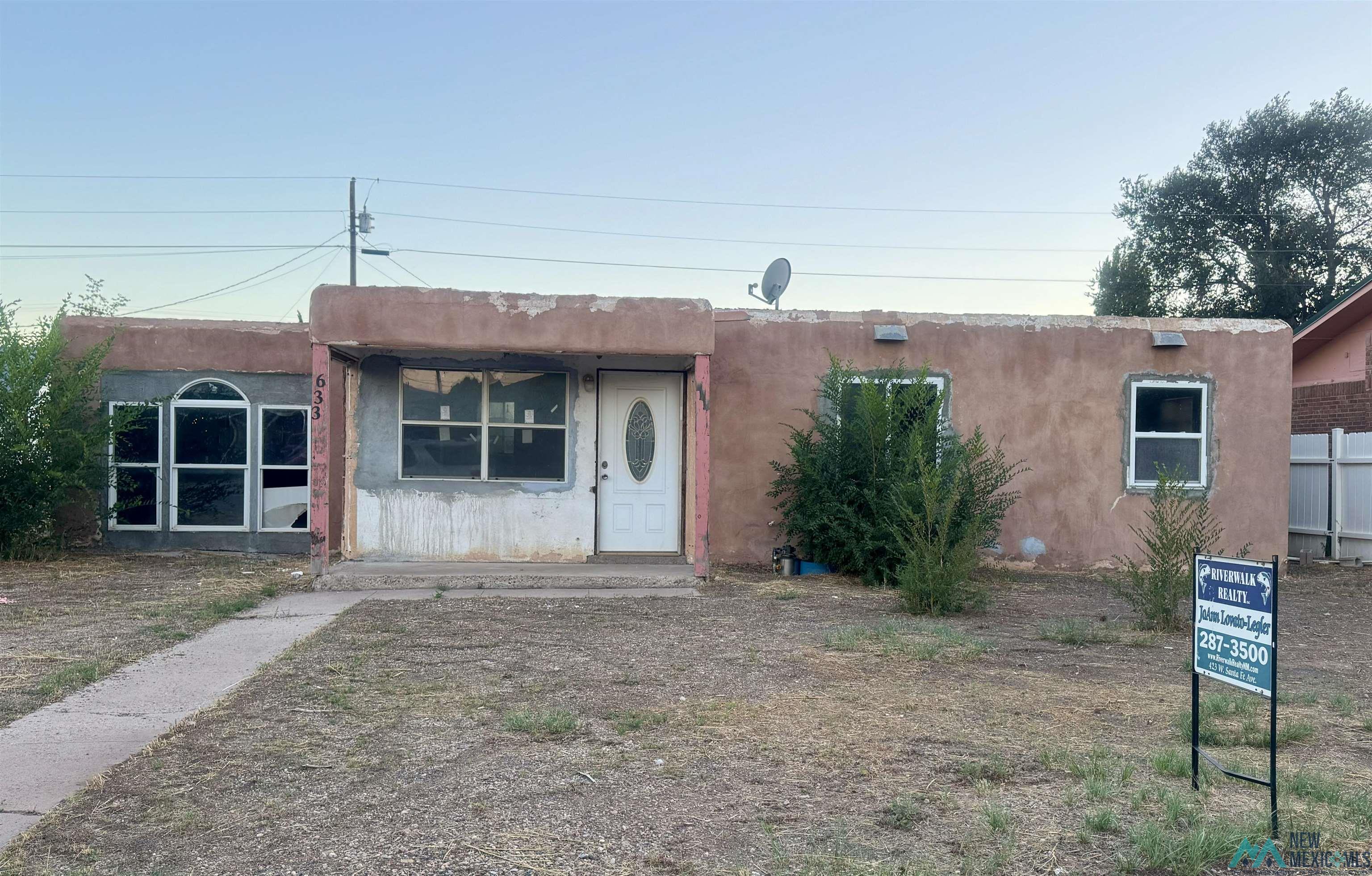 633 E Stephens Street, Grants, New Mexico image 1