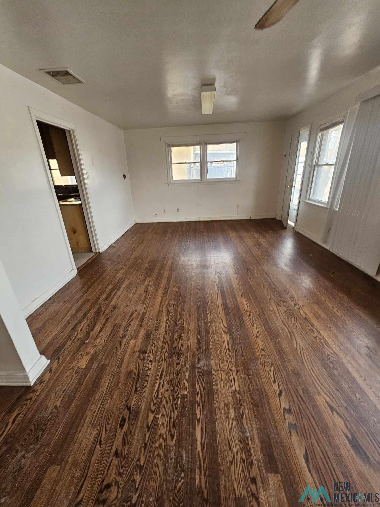 Clovis, New Mexico 88101, United States, 2 Bedrooms Bedrooms, ,1 BathroomBathrooms,Residential,Pending,66022