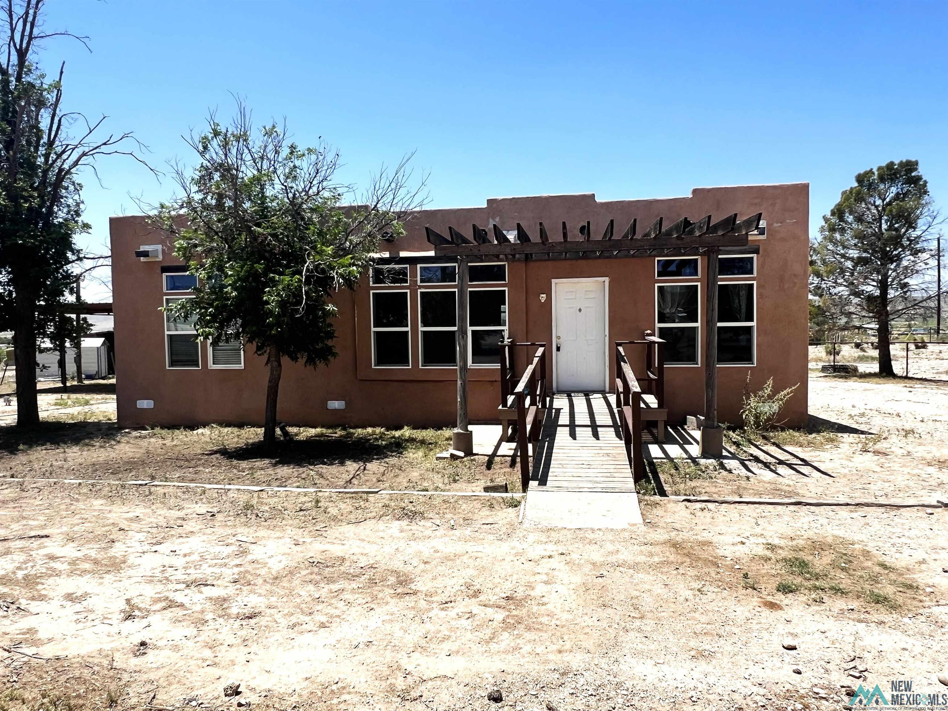 713-2 N Happy Road, Carlsbad, Texas image 2