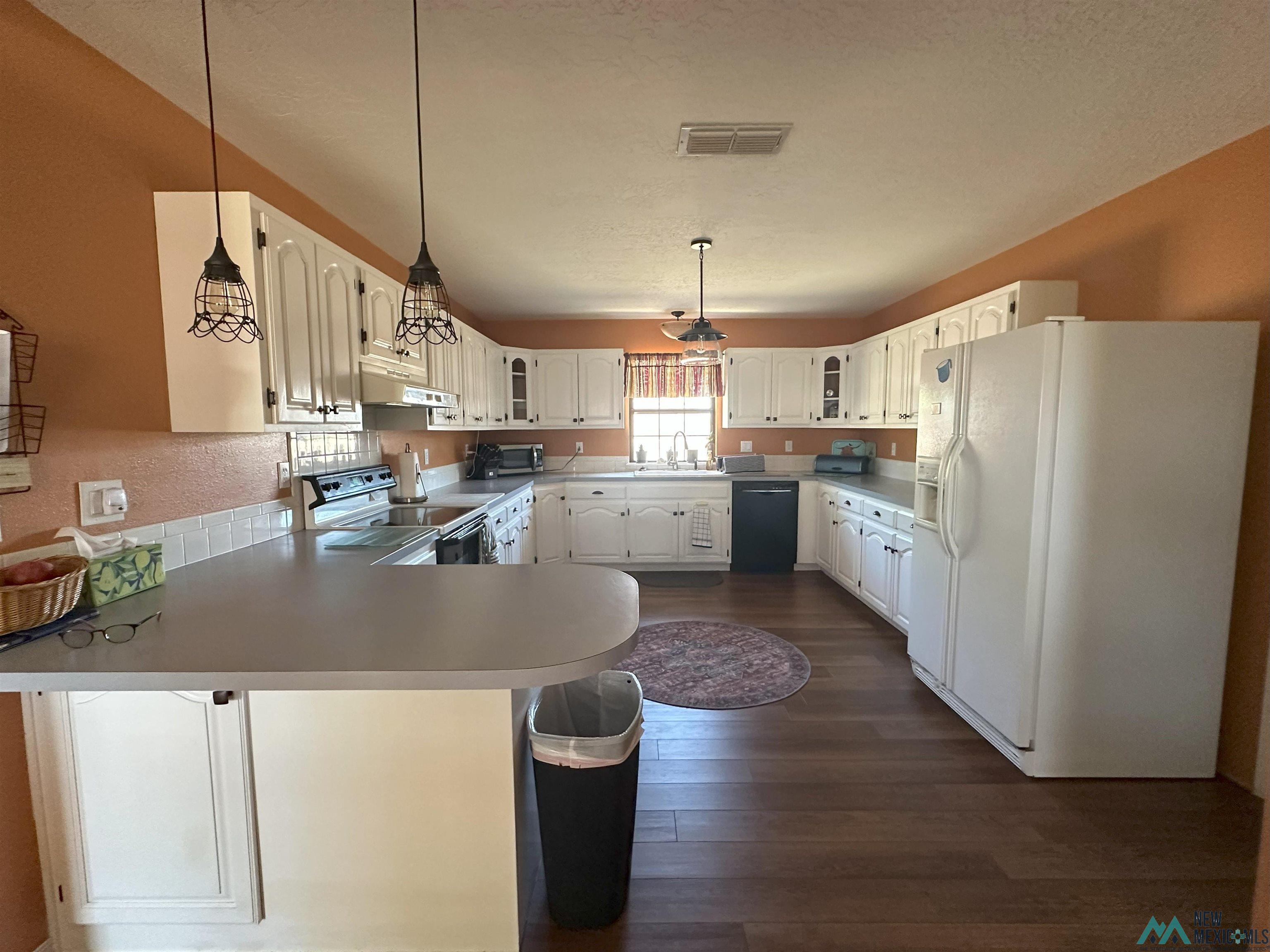 1711 E Orchard Avenue, Fort Sumner, Texas image 16
