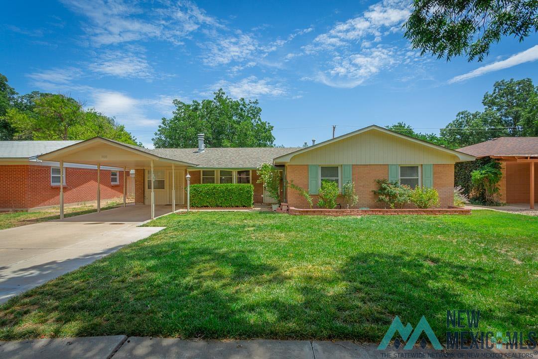 Roswell, New Mexico 88201, United States, 4 Bedrooms Bedrooms, ,3 BathroomsBathrooms,Residential,Pending,187623