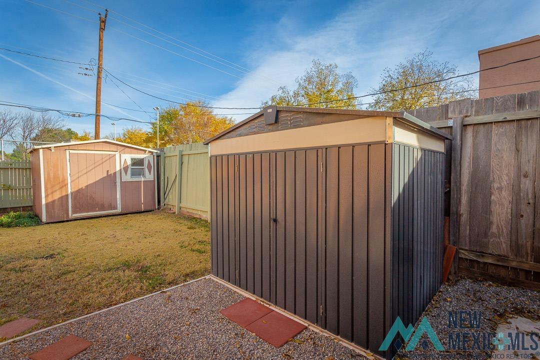 Roswell, New Mexico 88201, United States, 4 Bedrooms Bedrooms, ,3 BathroomsBathrooms,Residential,Pending,187623