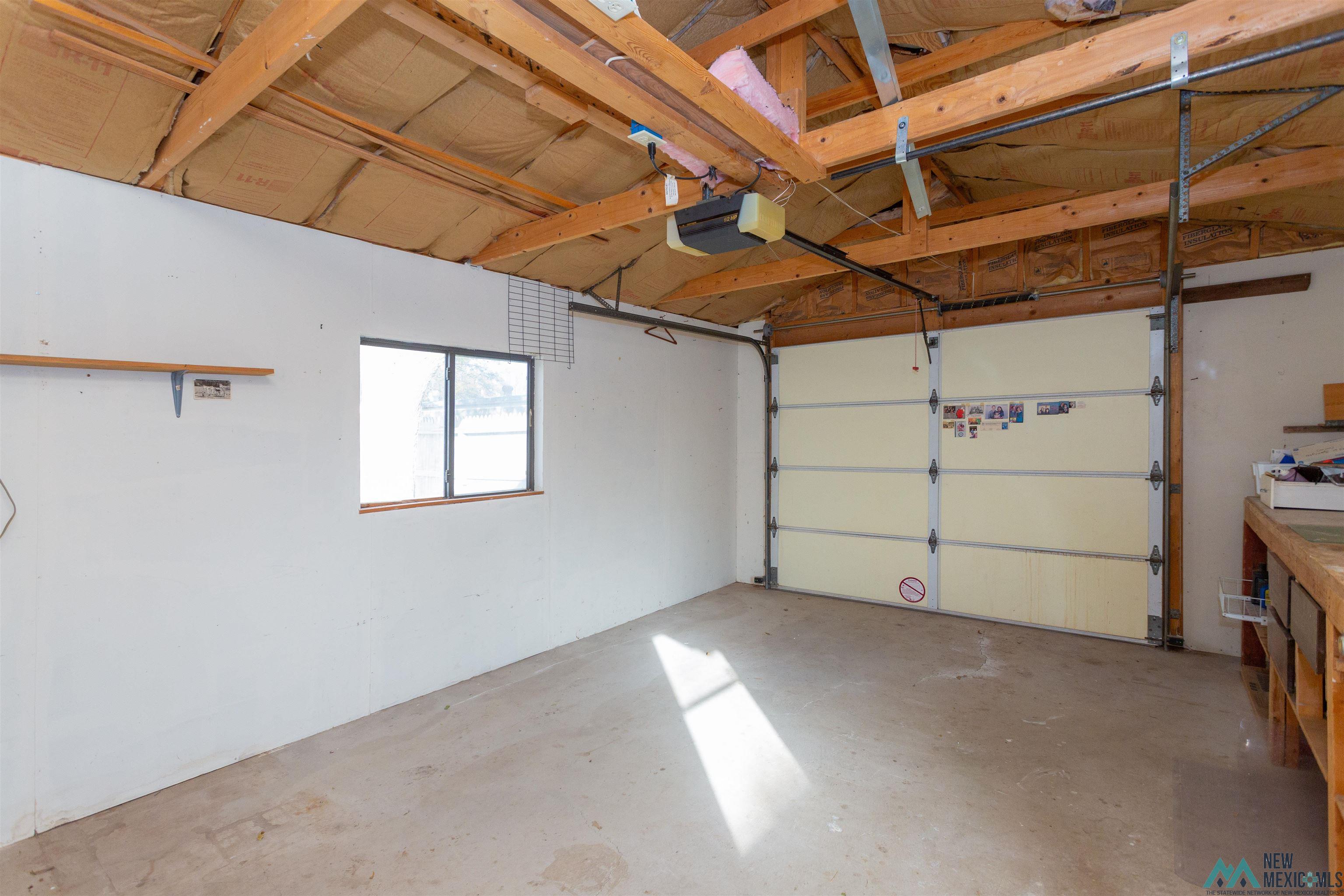 Roswell, New Mexico 88201, United States, 4 Bedrooms Bedrooms, ,3 BathroomsBathrooms,Residential,Pending,187623