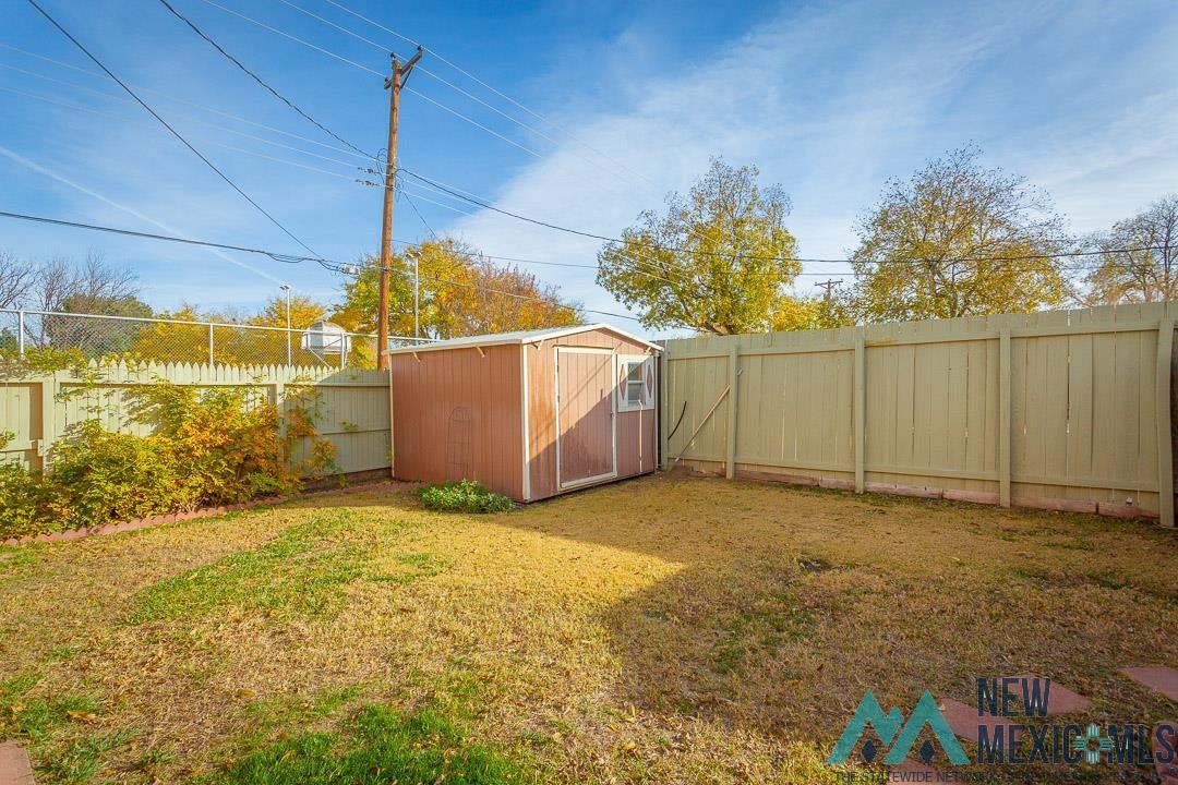 Roswell, New Mexico 88201, United States, 4 Bedrooms Bedrooms, ,3 BathroomsBathrooms,Residential,Pending,187623