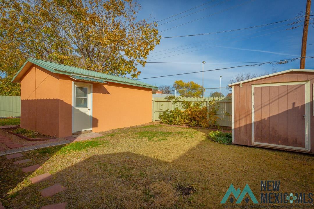 Roswell, New Mexico 88201, United States, 4 Bedrooms Bedrooms, ,3 BathroomsBathrooms,Residential,Pending,187623