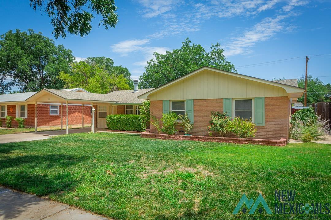 Roswell, New Mexico 88201, United States, 4 Bedrooms Bedrooms, ,3 BathroomsBathrooms,Residential,Pending,187623