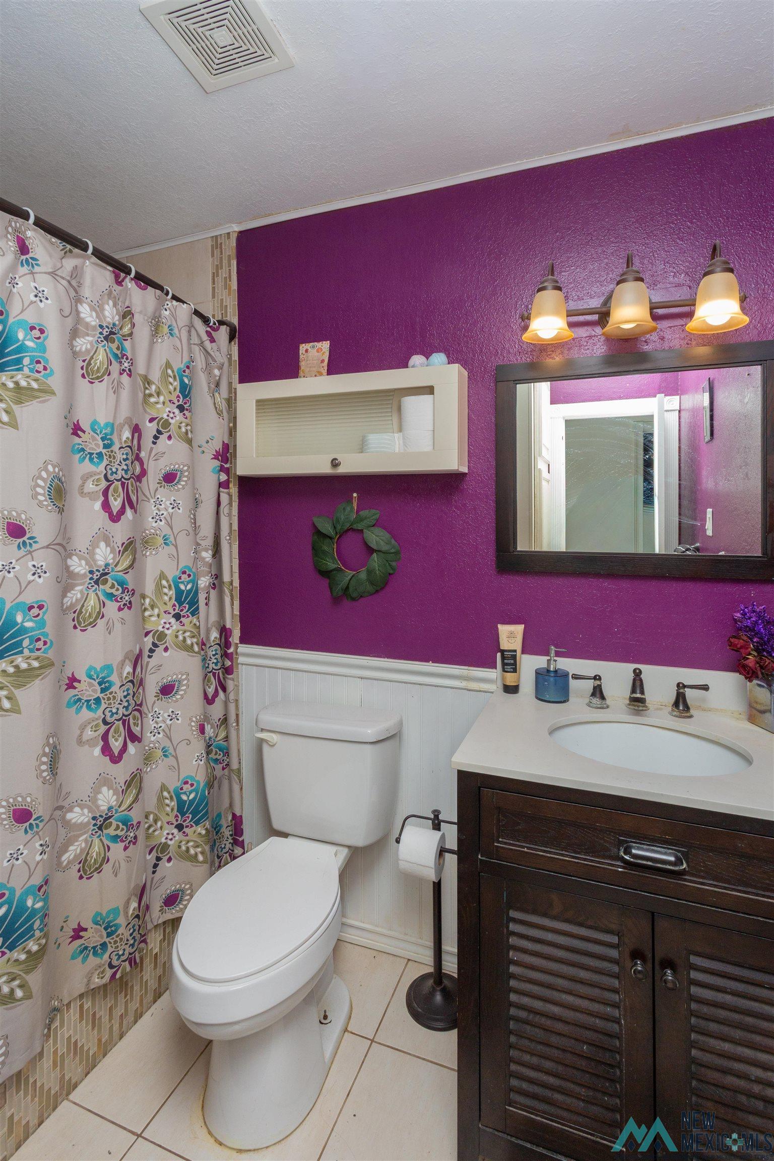 Roswell, New Mexico 88203, United States, 3 Bedrooms Bedrooms, ,2 BathroomsBathrooms,Residential,Active,220785