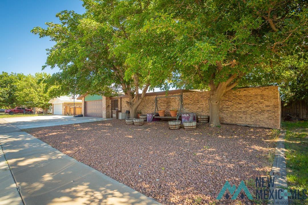 Roswell, New Mexico 88203, United States, 3 Bedrooms Bedrooms, ,2 BathroomsBathrooms,Residential,Active,220785