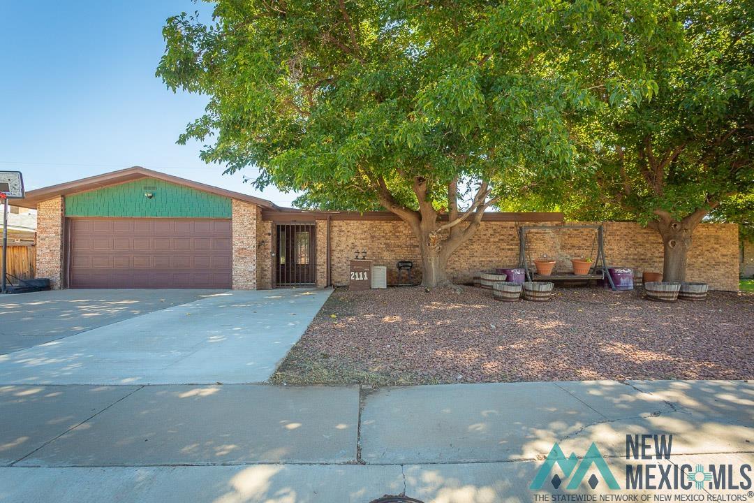 Roswell, New Mexico 88203, United States, 3 Bedrooms Bedrooms, ,2 BathroomsBathrooms,Residential,Active,220785