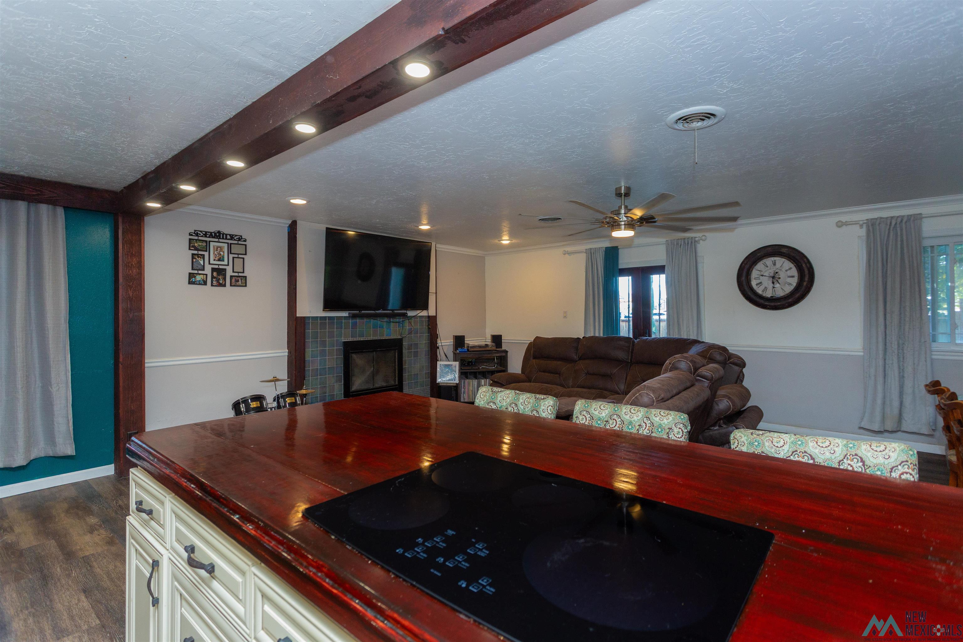 Roswell, New Mexico 88203, United States, 3 Bedrooms Bedrooms, ,2 BathroomsBathrooms,Residential,Active,220785