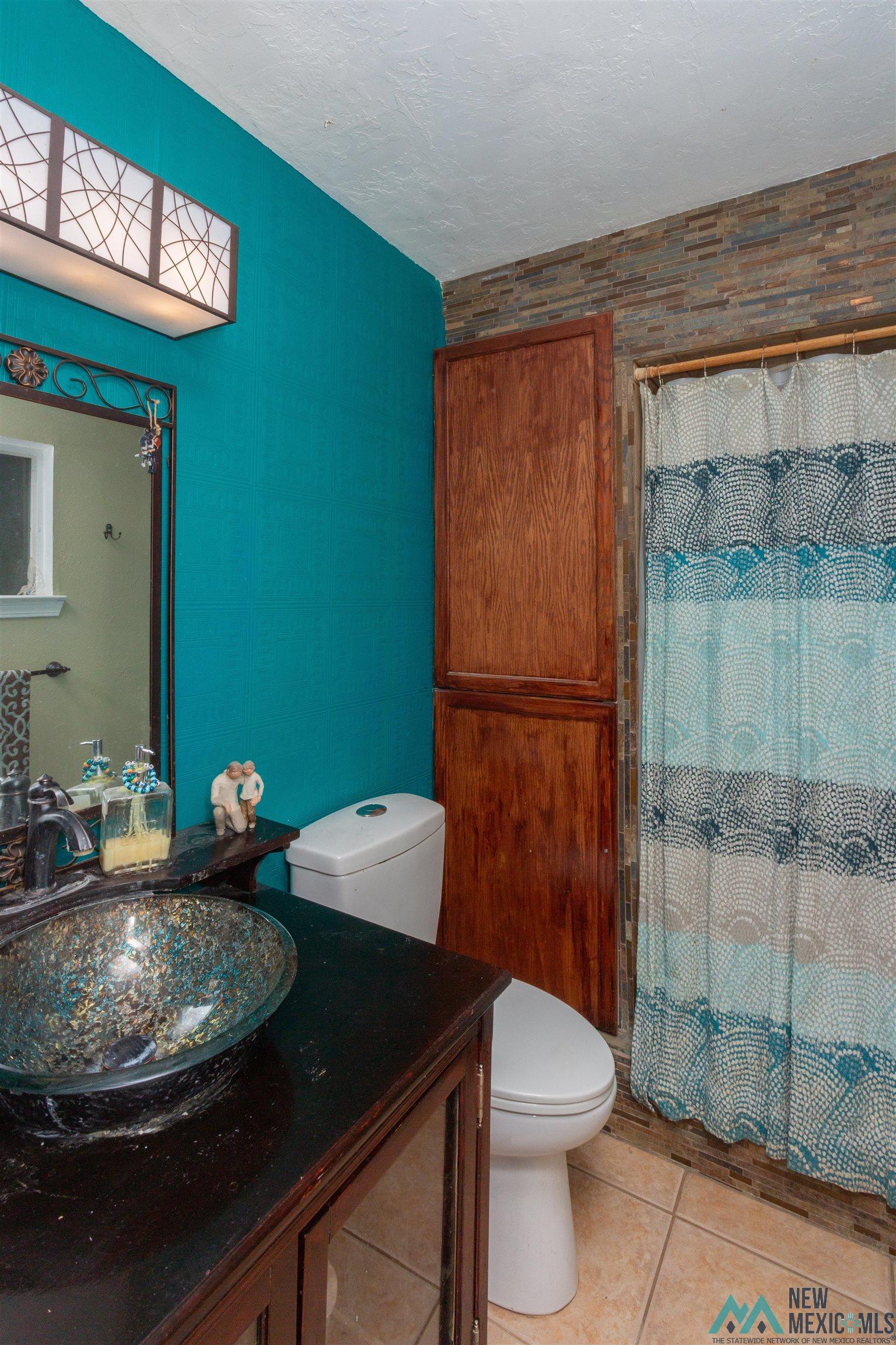 Roswell, New Mexico 88203, United States, 3 Bedrooms Bedrooms, ,2 BathroomsBathrooms,Residential,Active,220785